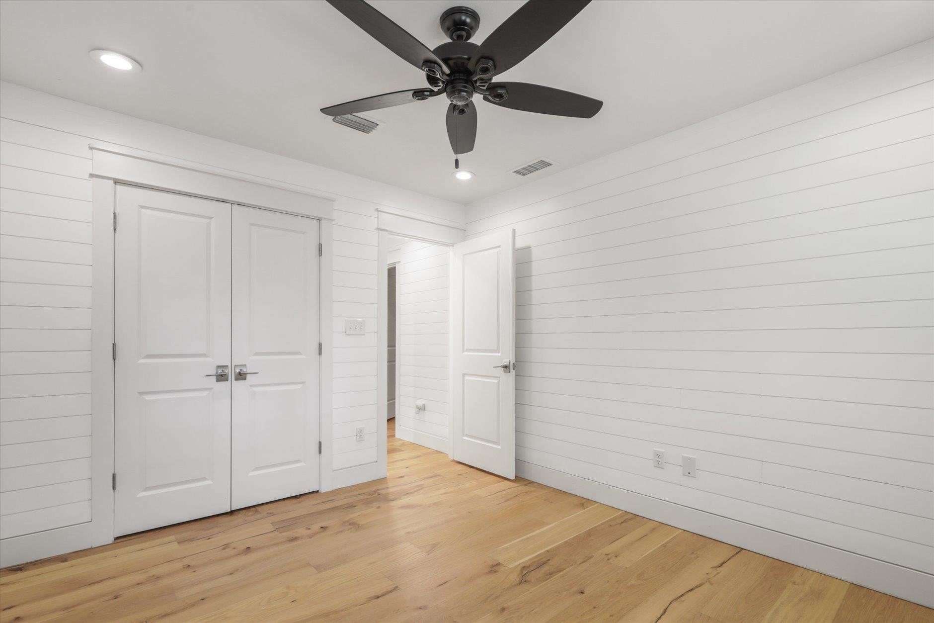 Tallahassee, Florida, 32308-0927, United States, 4 Bedrooms Bedrooms, ,3 BathroomsBathrooms,Residential,For Sale,1981532