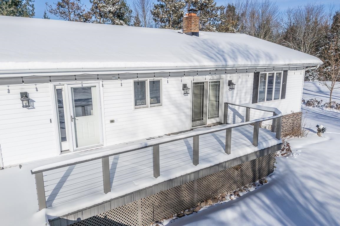 New London, Wisconsin, 54961-8021, United States, 4 Bedrooms Bedrooms, ,2 BathroomsBathrooms,Residential,For Sale,2008203