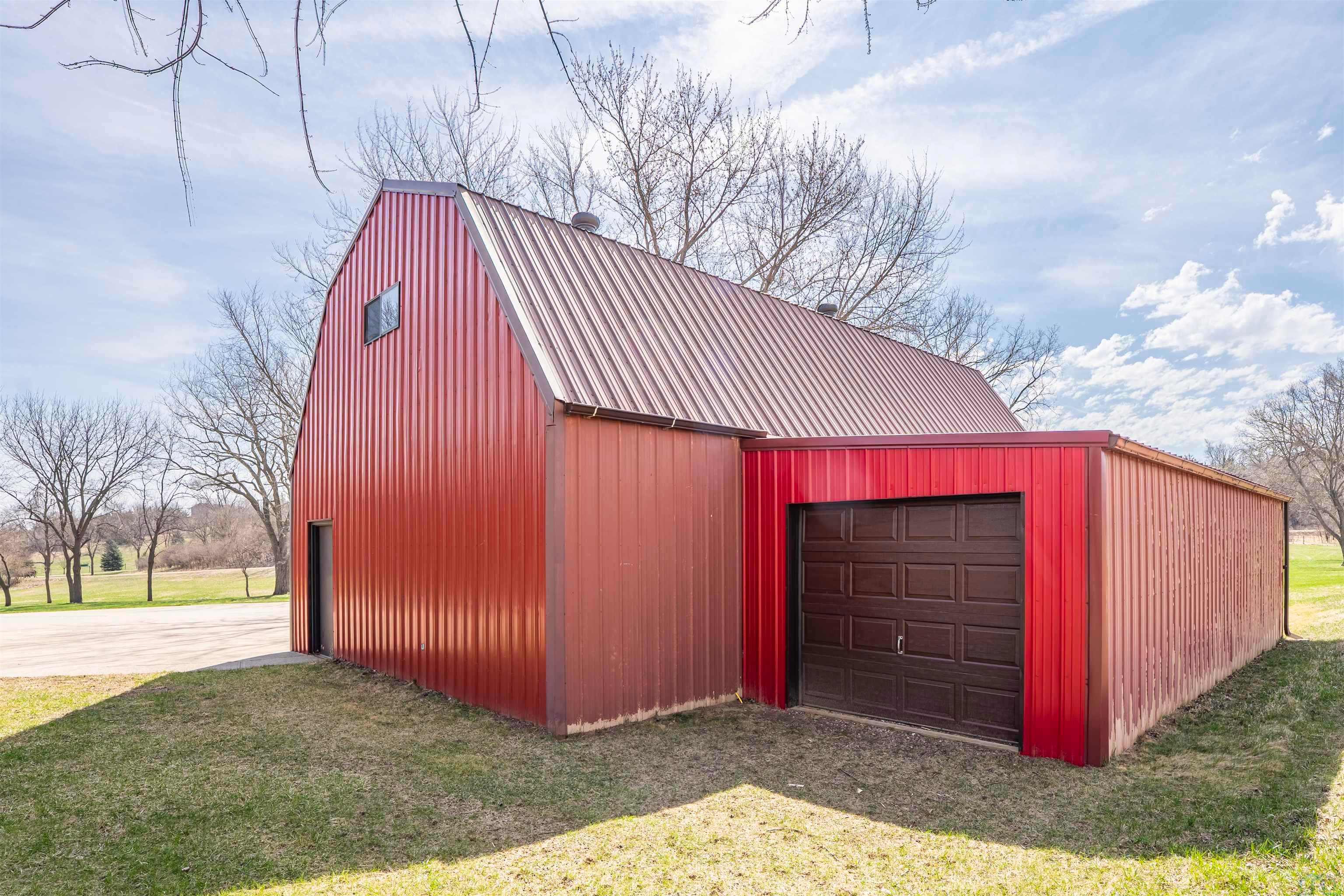 Sioux City, Iowa, 51108, United States, 3 Bedrooms Bedrooms, ,4 BathroomsBathrooms,Residential,For Sale,2035847