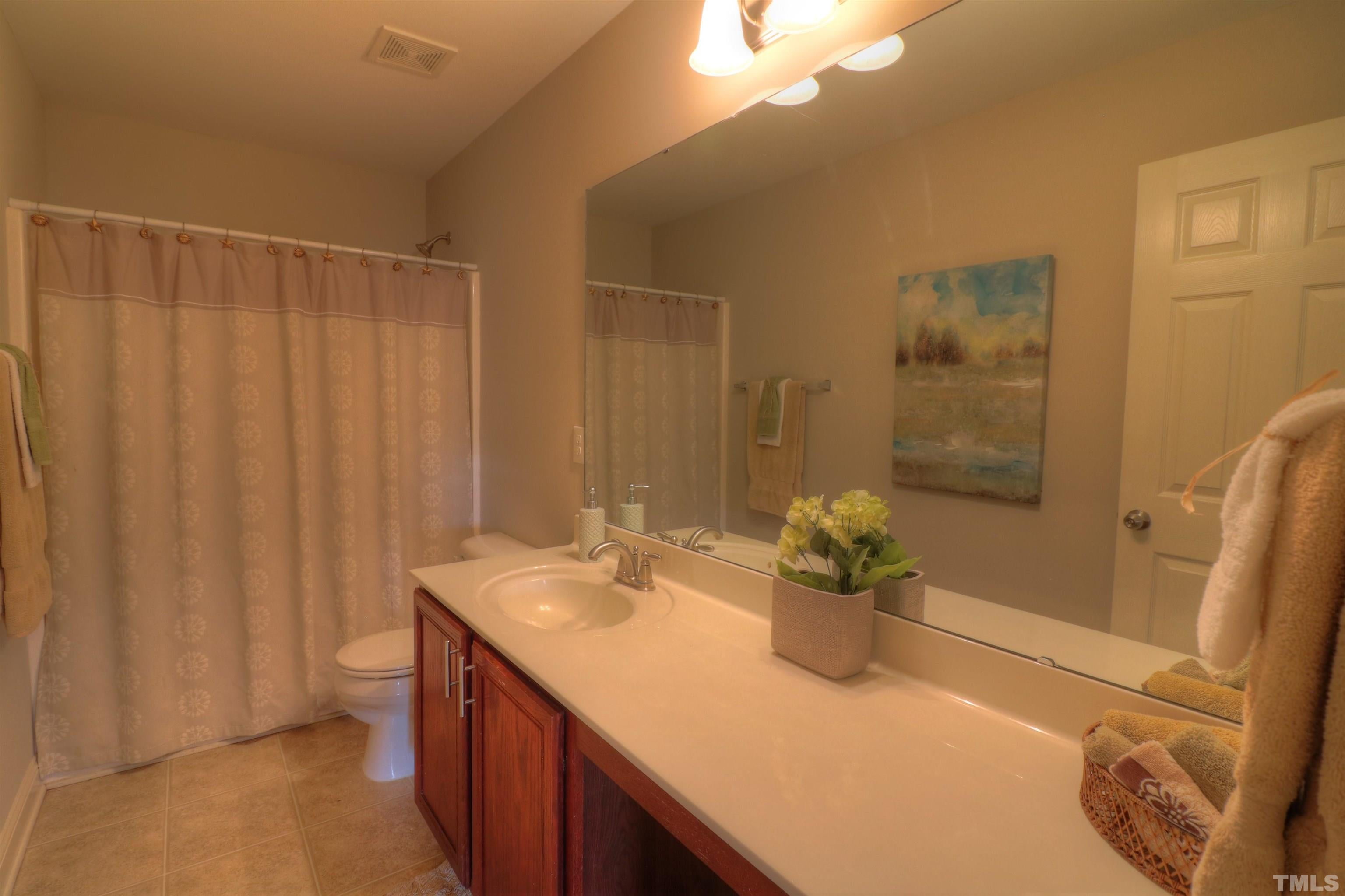 940 Pirouette Court, Raleigh, North Carolina, 27606, United States, 4 Bedrooms Bedrooms, ,4 BathroomsBathrooms,Residential,For Sale,940 Pirouette Court,1624590