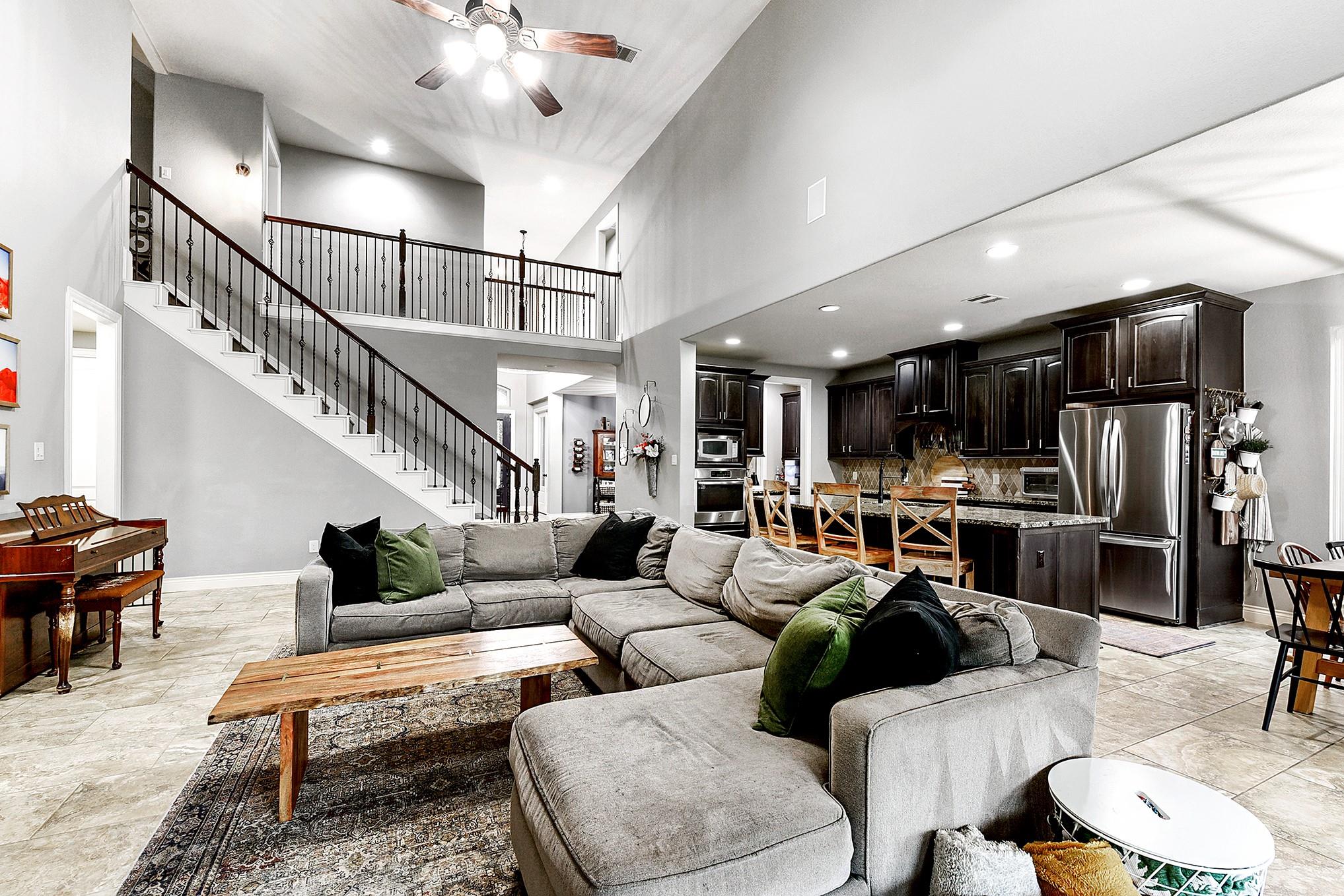 Katy, Texas, 77494, United States, 5 Bedrooms Bedrooms, ,5 BathroomsBathrooms,Residential,For Sale,2048040