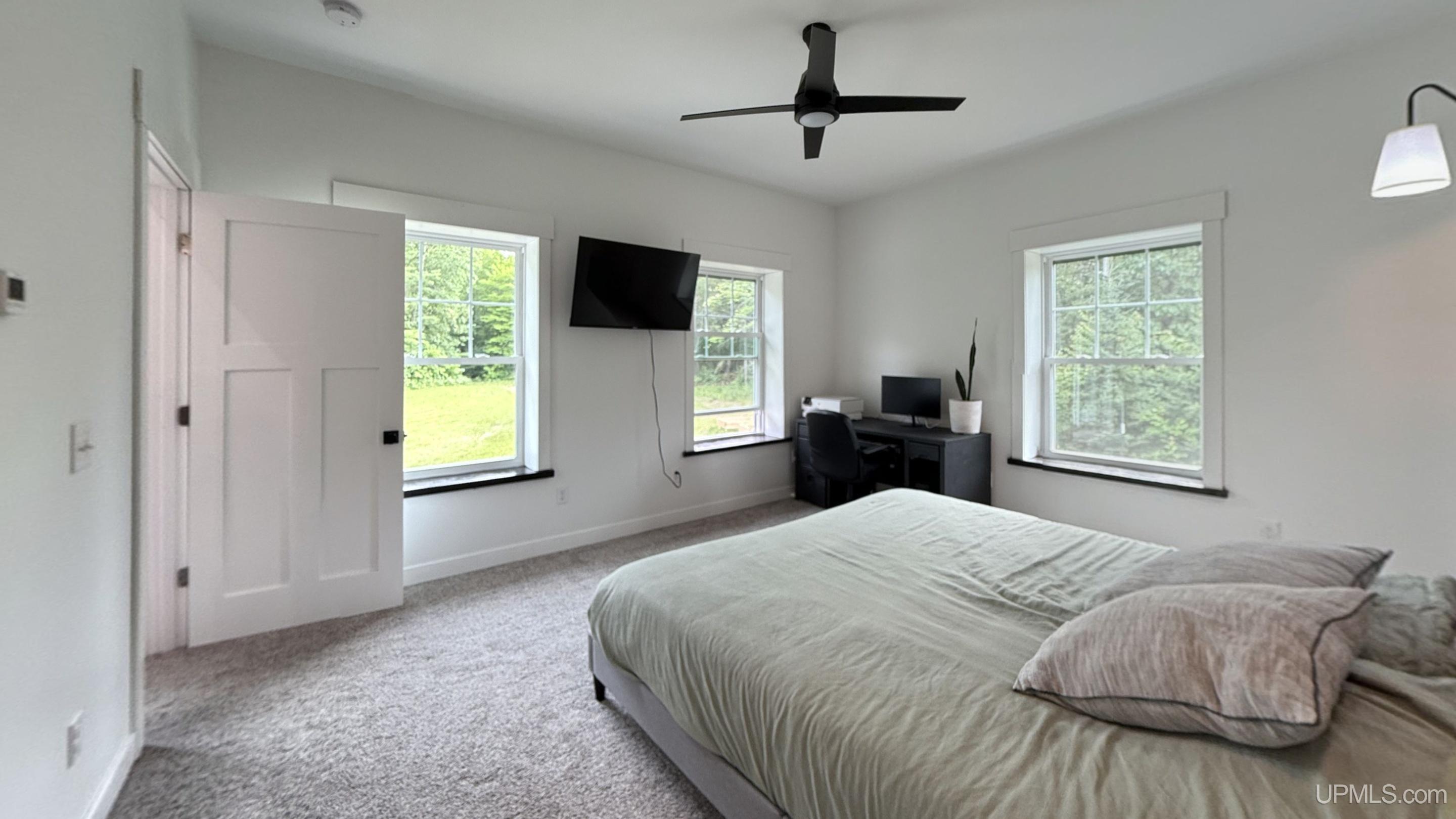 Hancock, Michigan, 49930, United States, 3 Bedrooms Bedrooms, ,3 BathroomsBathrooms,Residential,For Sale,1901071