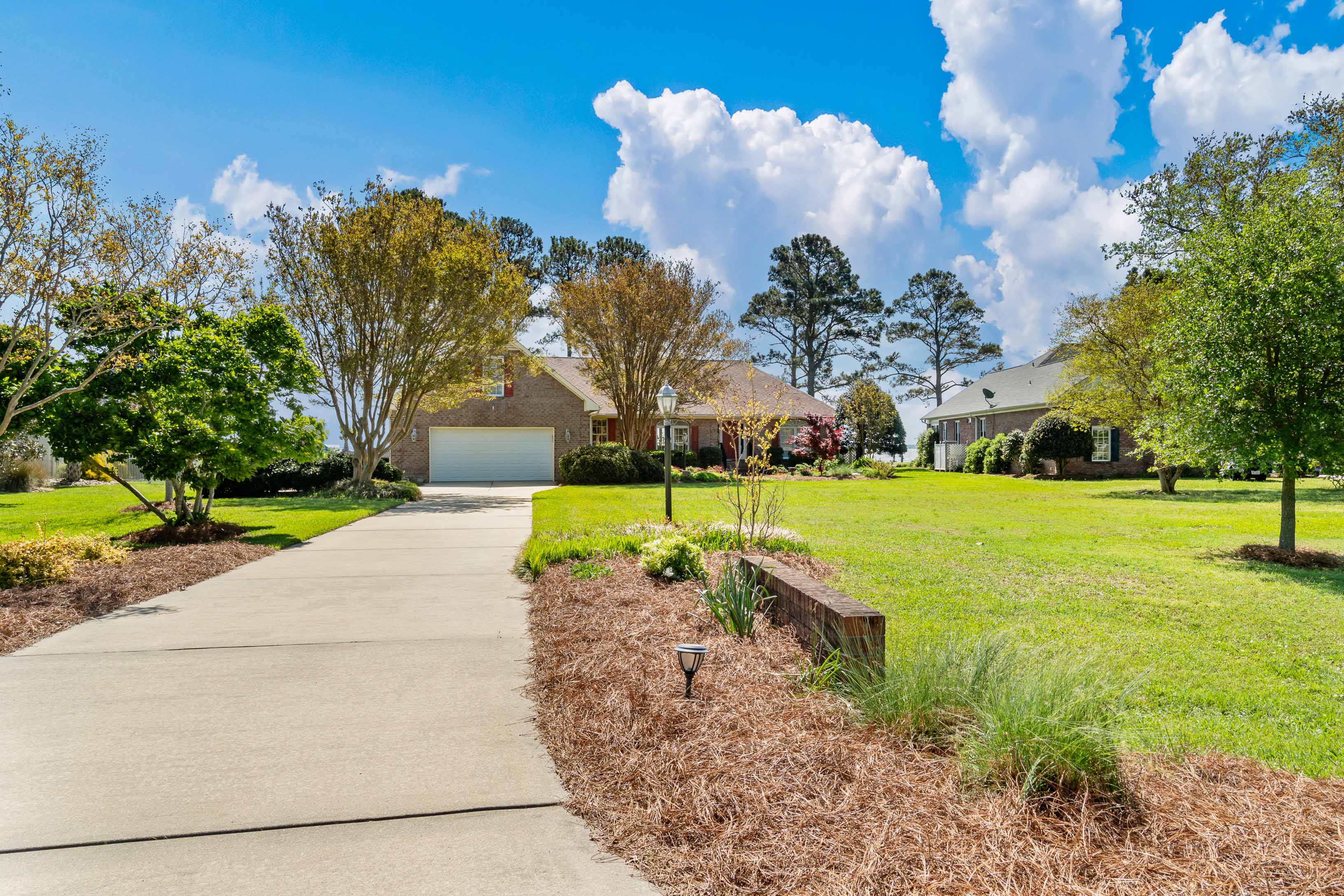 Oriental, North Carolina, 28571, United States, 3 Bedrooms Bedrooms, ,2 BathroomsBathrooms,Residential,For Sale,1982207