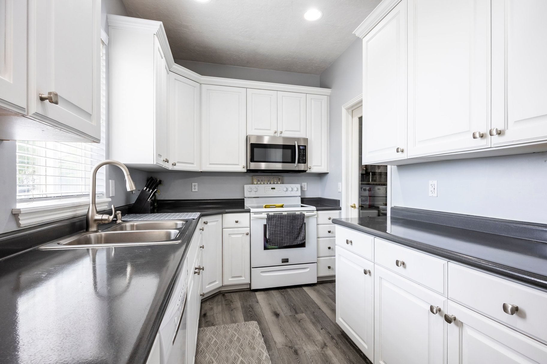 Meticulously maintained South Jordan Rambler with Large backyard - 物件實景