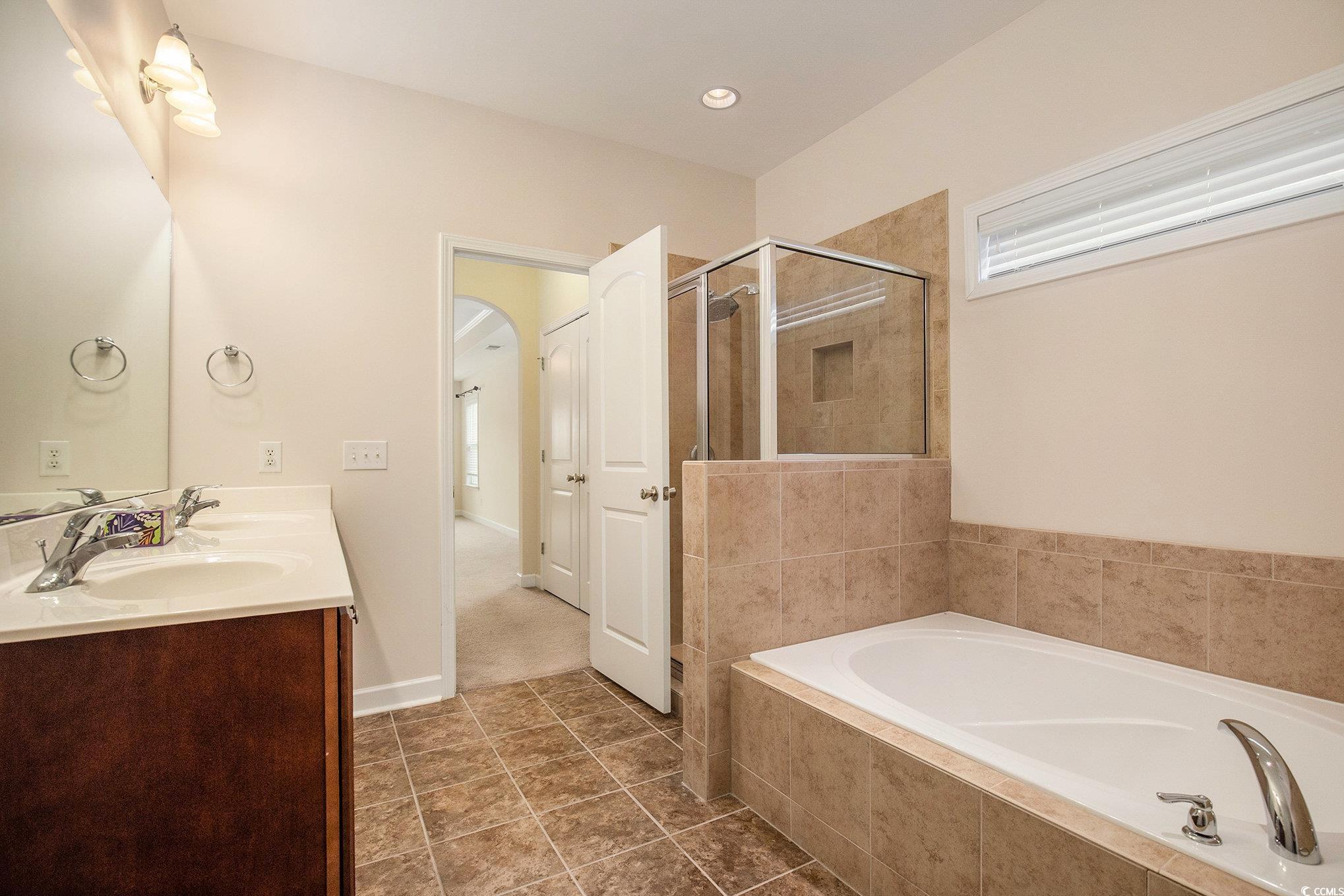 Myrtle Beach, South Carolina, 29579, United States, 4 Bedrooms Bedrooms, ,3 BathroomsBathrooms,Residential,For Sale,1980005