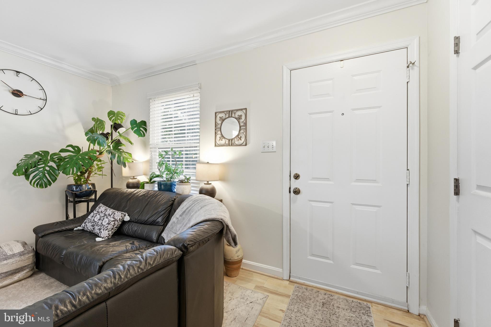 Clifton, Virginia, 20124, United States, 2 Bedrooms Bedrooms, ,3 BathroomsBathrooms,Residential,For Sale,2001572