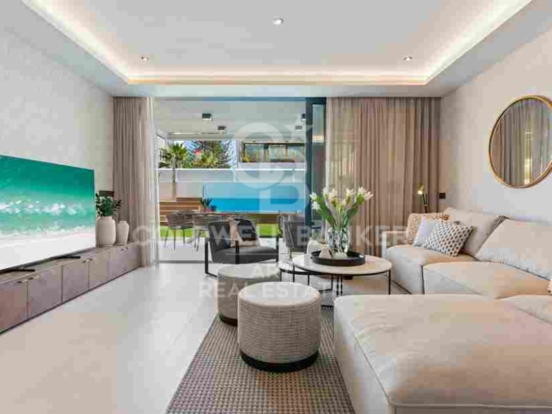 Marbella, Andalusia, ES, 5 Bedrooms Bedrooms, ,4 BathroomsBathrooms,Residential,For Sale,1795134