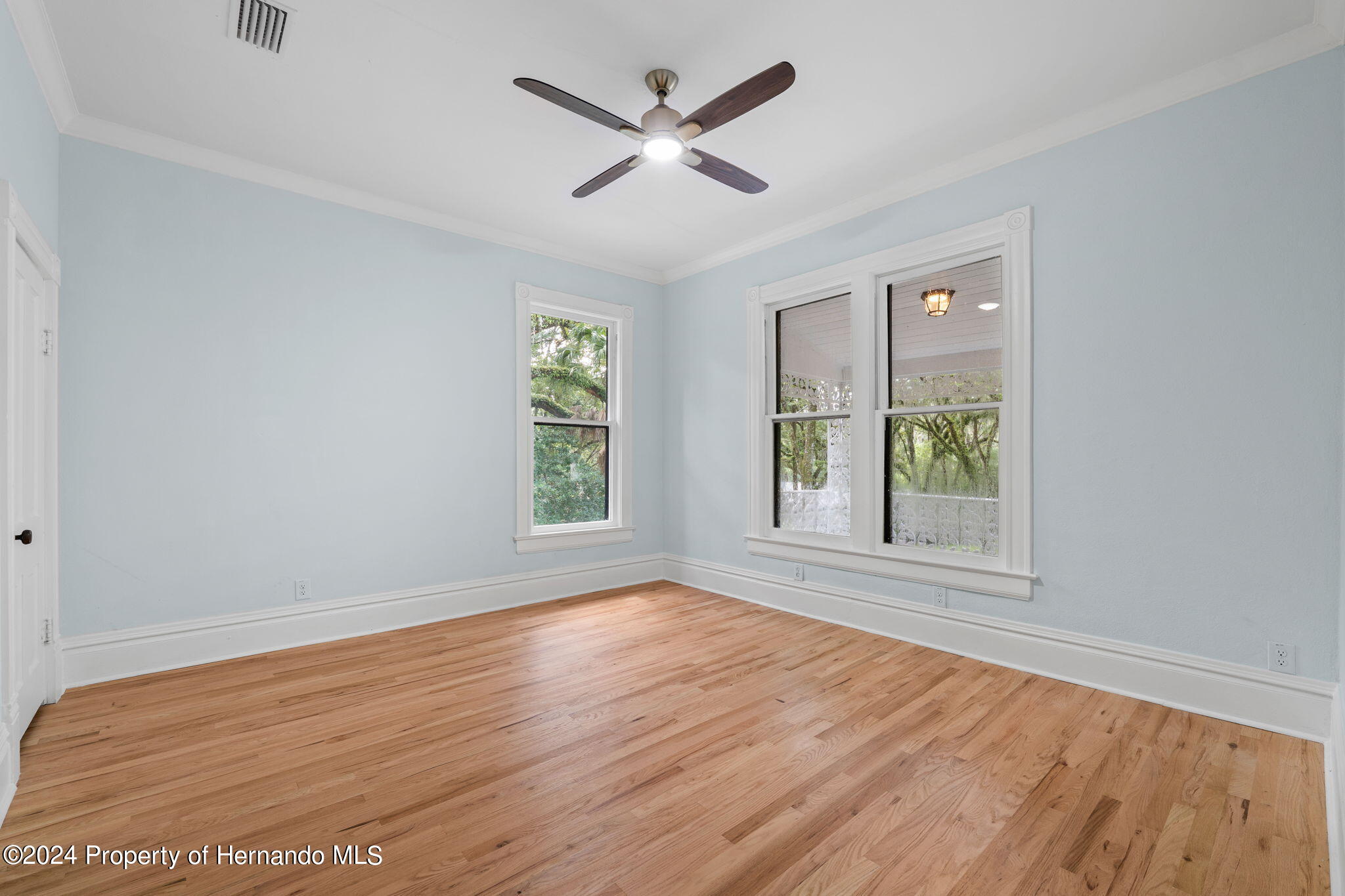 Brooksville, Florida, 34601, United States, 5 Bedrooms Bedrooms, ,3 BathroomsBathrooms,Residential,For Sale,1923467