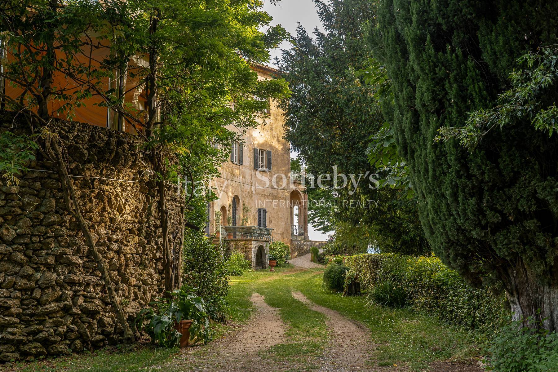  Historic majestic villa with breathtaking views over Florentine countryside - 物件實景