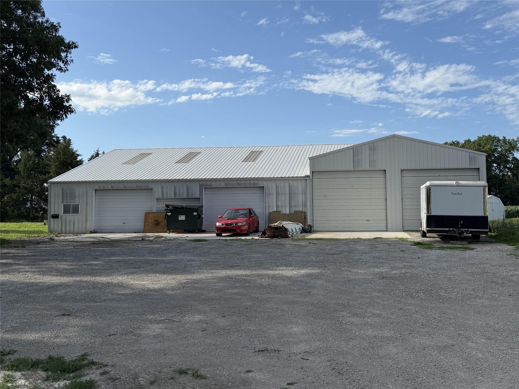 Pella, Iowa, 50219, United States, 3 Bedrooms Bedrooms, ,4 BathroomsBathrooms,Residential,For Sale,1879100