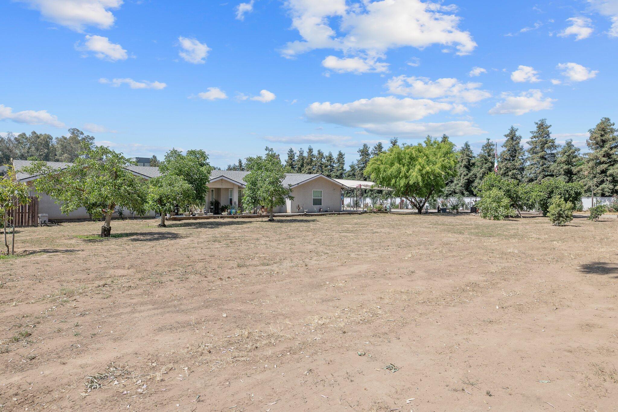 Fresno, California, 93737, United States, 4 Bedrooms Bedrooms, ,3 BathroomsBathrooms,Residential,For Sale,1839488