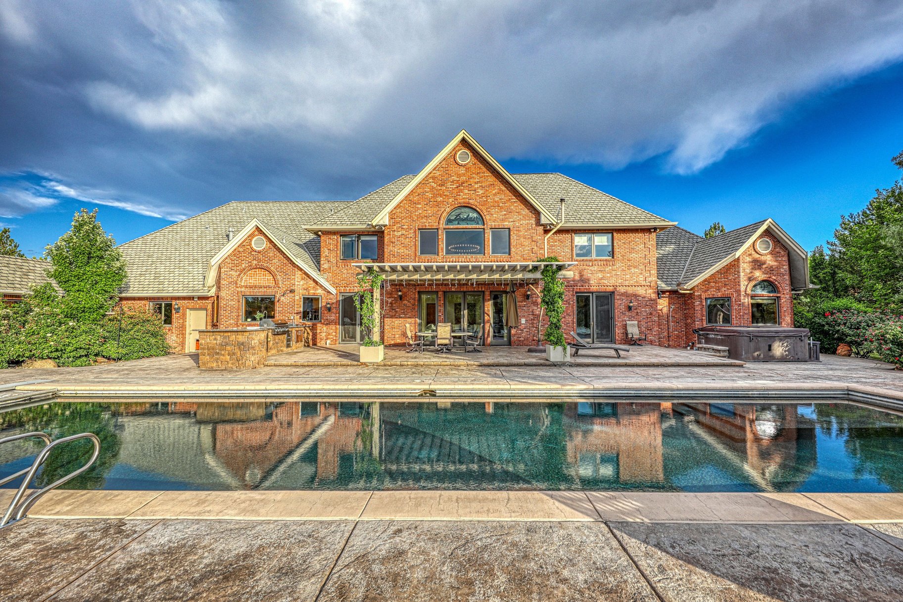  A Rare Lakefront Estate in the Heart of Reno no in One of Northern Nevada