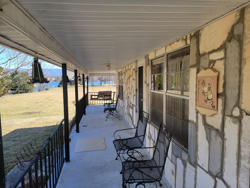 Hayesville, North Carolina, 28904, United States, 3 Bedrooms Bedrooms, ,1 BathroomBathrooms,Residential,For Sale,1887043