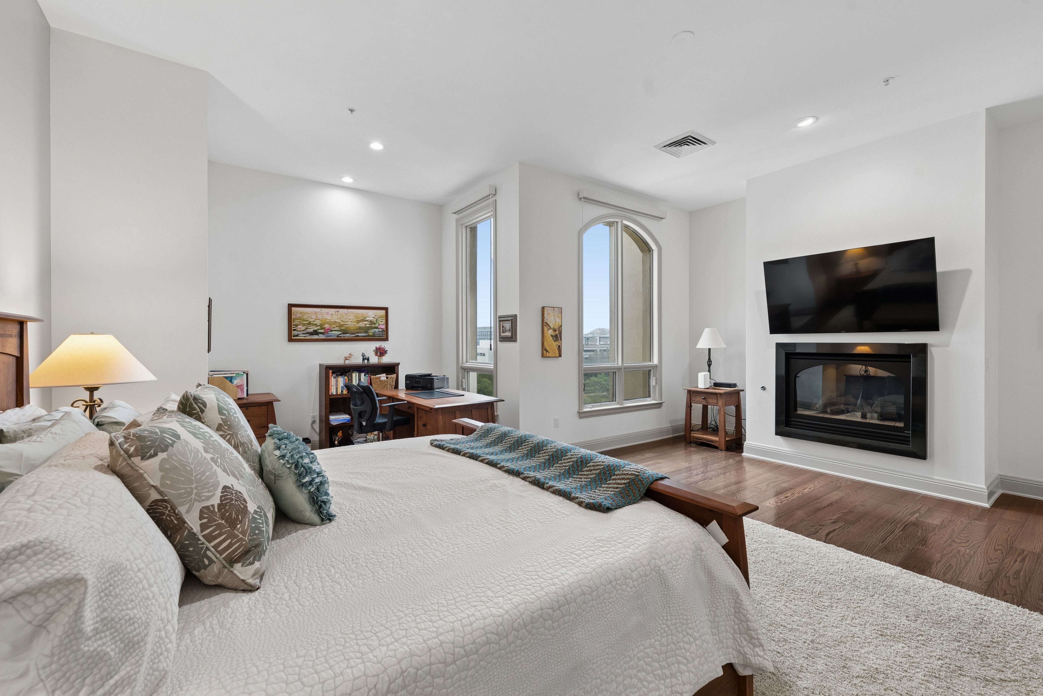  Beautifully Updated Penthouse Residence In The Heart Of Cherry Creek - 物件實景