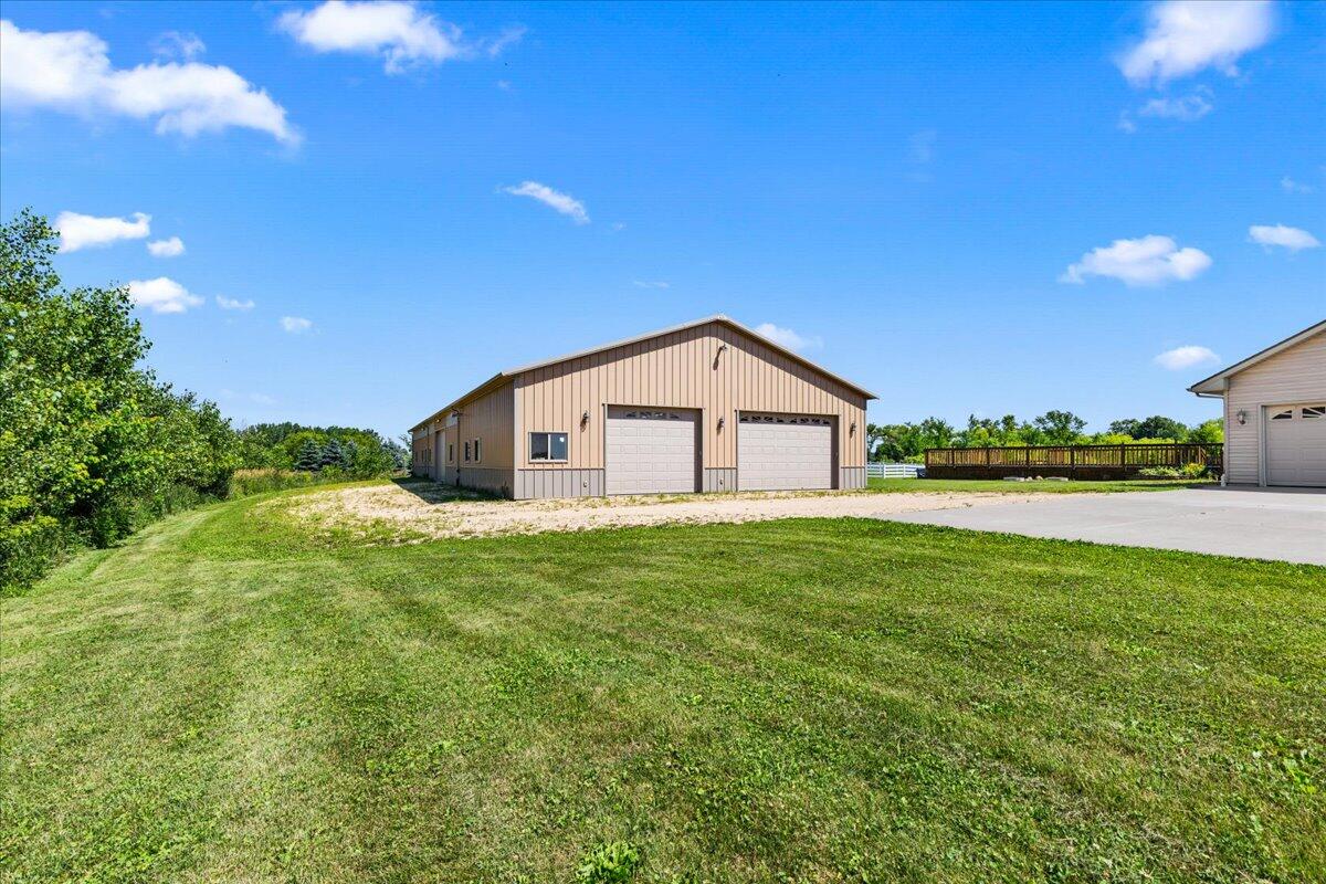 Hubbard, Wisconsin, 53035, United States, 4 Bedrooms Bedrooms, ,4 BathroomsBathrooms,Residential,For Sale,1885428