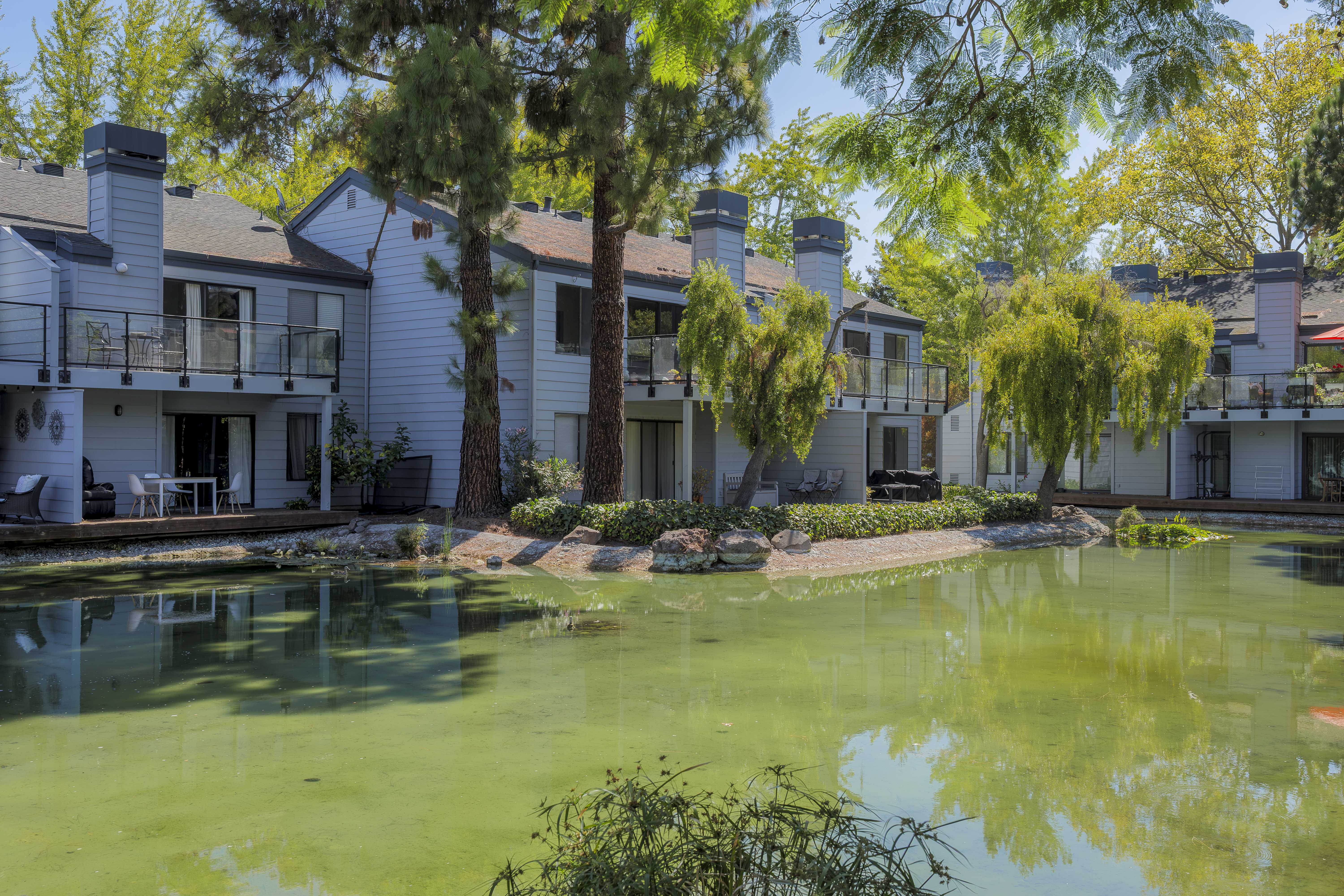 Beautifully Renovated Waterview Condo Minutes from Downtown Mountain View - 物件實景