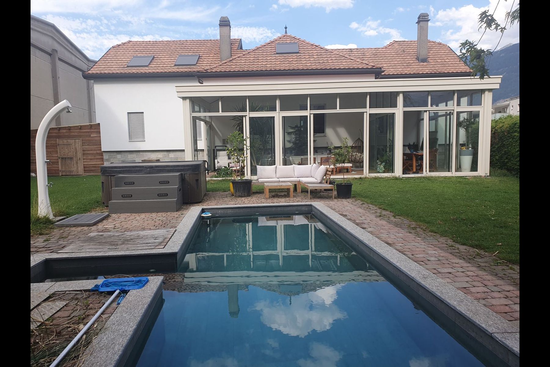  Large character house with swimming pool and jacuzzi - 物件實景