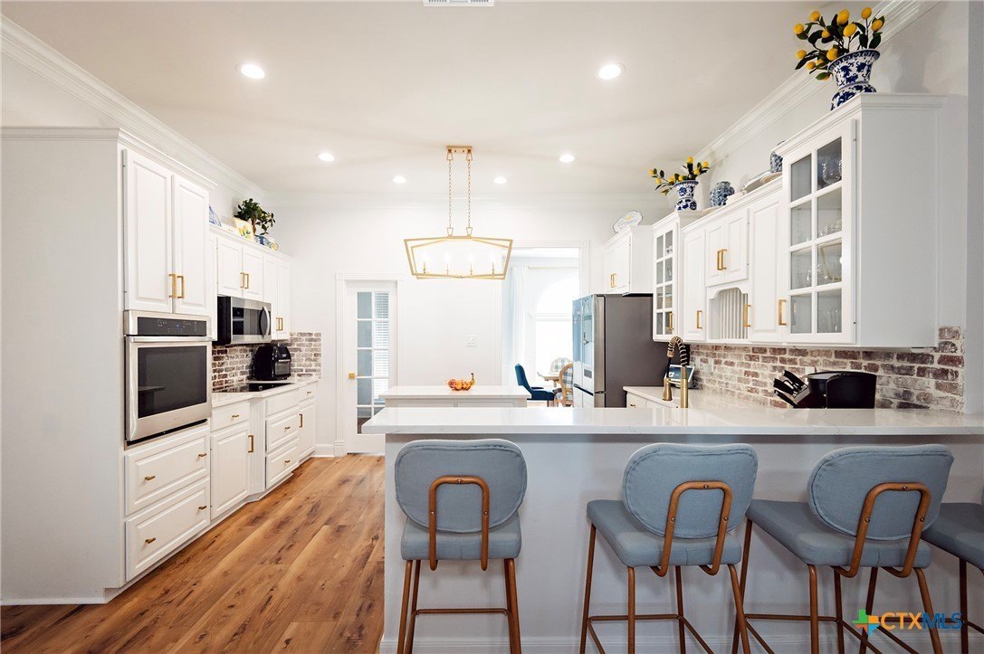 Salado, Texas, 76571, United States, 4 Bedrooms Bedrooms, ,3 BathroomsBathrooms,Residential,For Sale,1983234