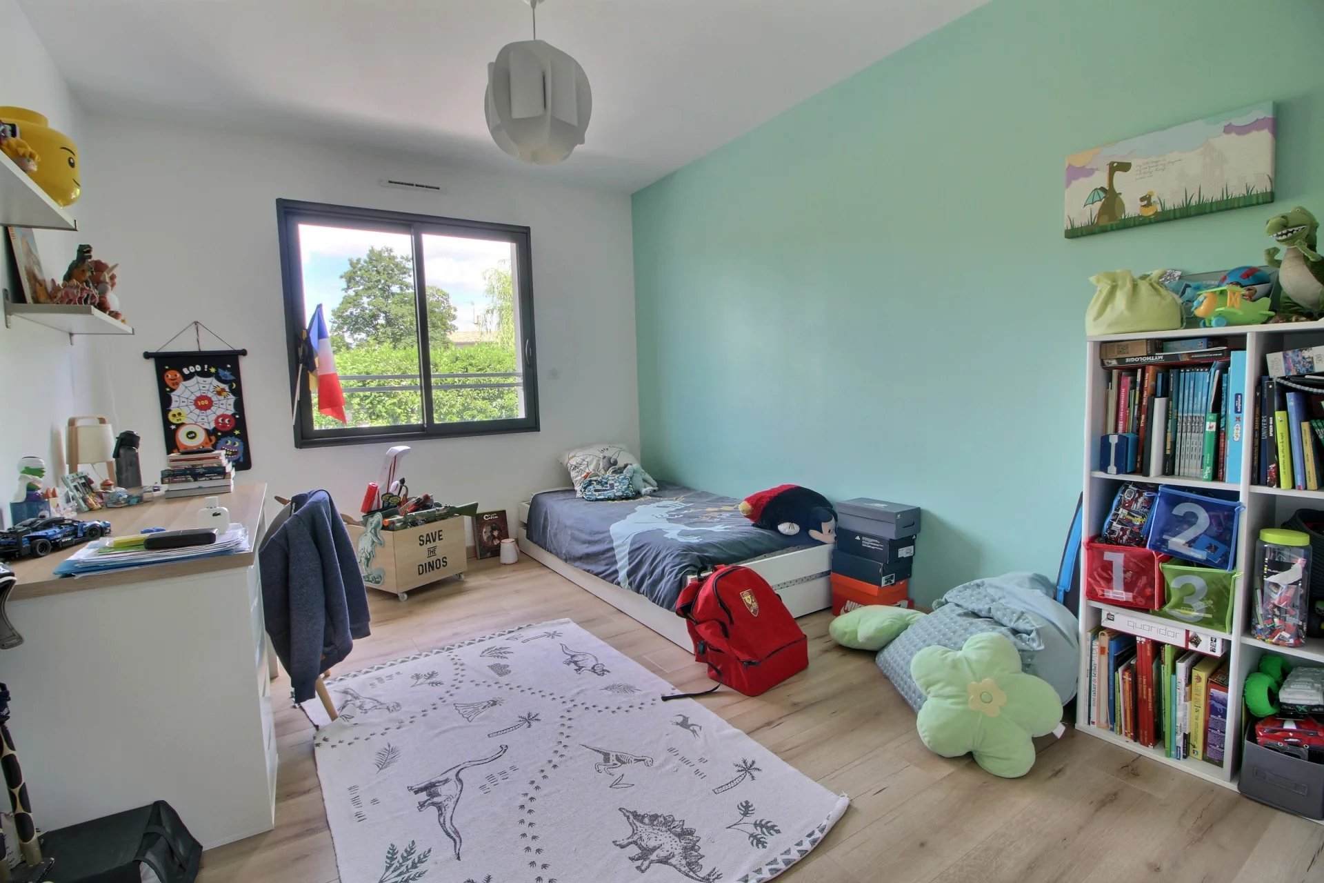 Montussan, New Aquitaine, 33450, FR, 6 Bedrooms Bedrooms, ,3 BathroomsBathrooms,Residential,For Sale,1826689