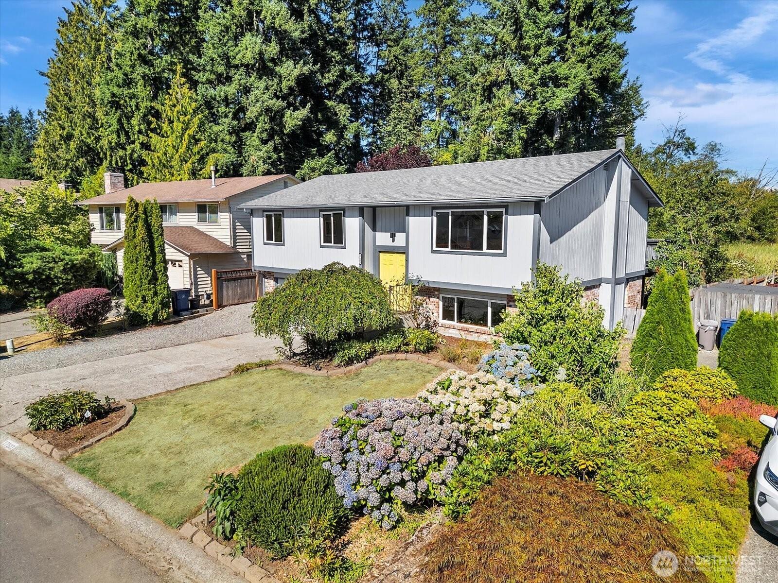 BOTHELL, Washington, 98012, United States, 4 Bedrooms Bedrooms, ,3 BathroomsBathrooms,Residential,For Sale,1916701