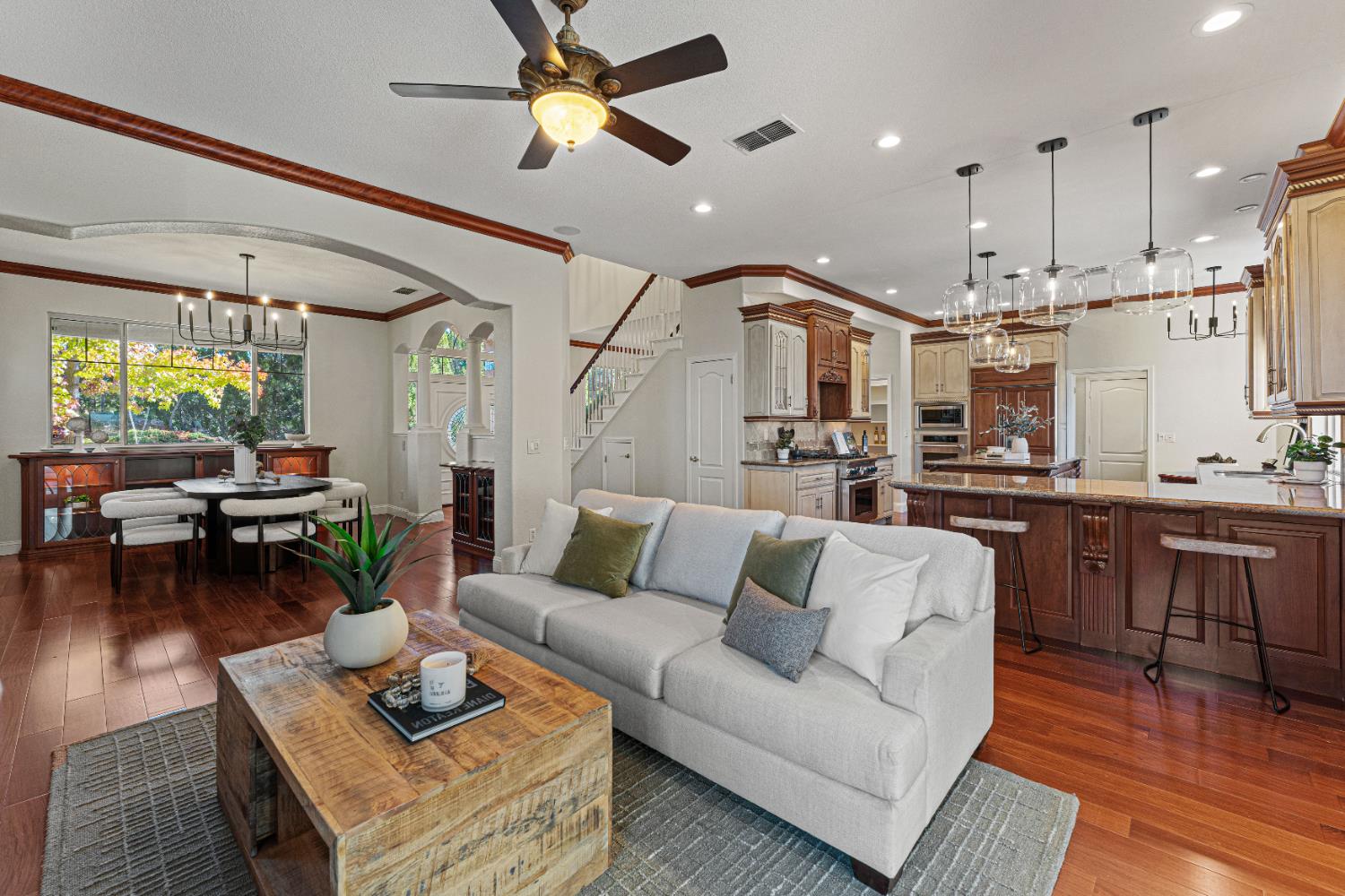 El Dorado Hills, California, 95762, United States, 4 Bedrooms Bedrooms, ,3 BathroomsBathrooms,Residential,For Sale,1987748