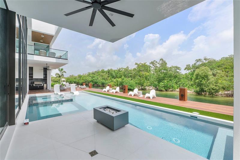 Boca Raton, Florida, 33432, United States, 6 Bedrooms Bedrooms, ,7 BathroomsBathrooms,Residential,For Sale,1955947