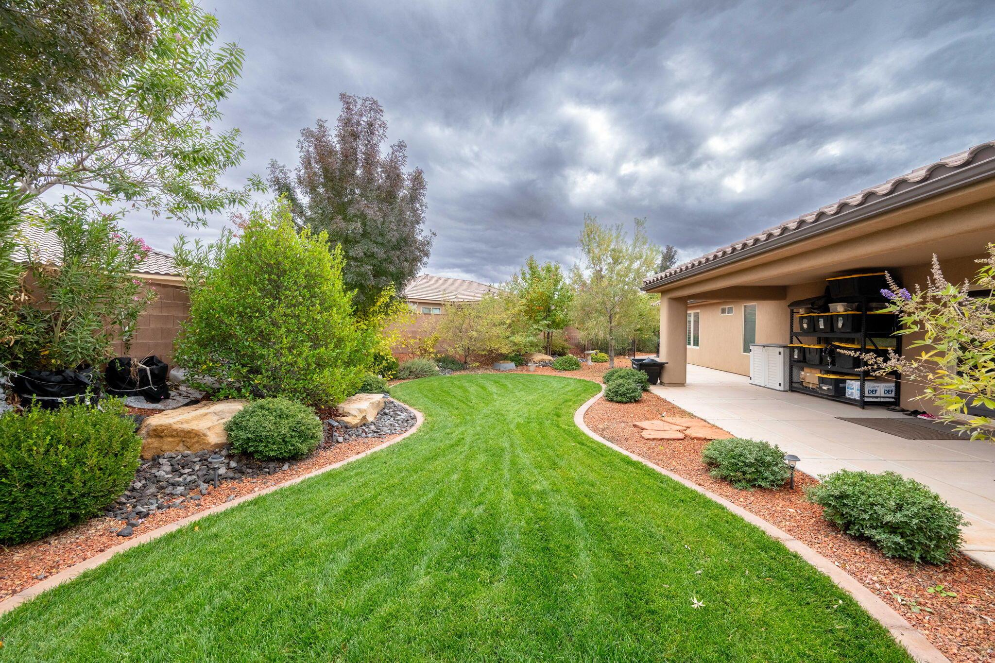 Washington, Utah, 84780, United States, 3 Bedrooms Bedrooms, ,4 BathroomsBathrooms,Residential,For Sale,1995130