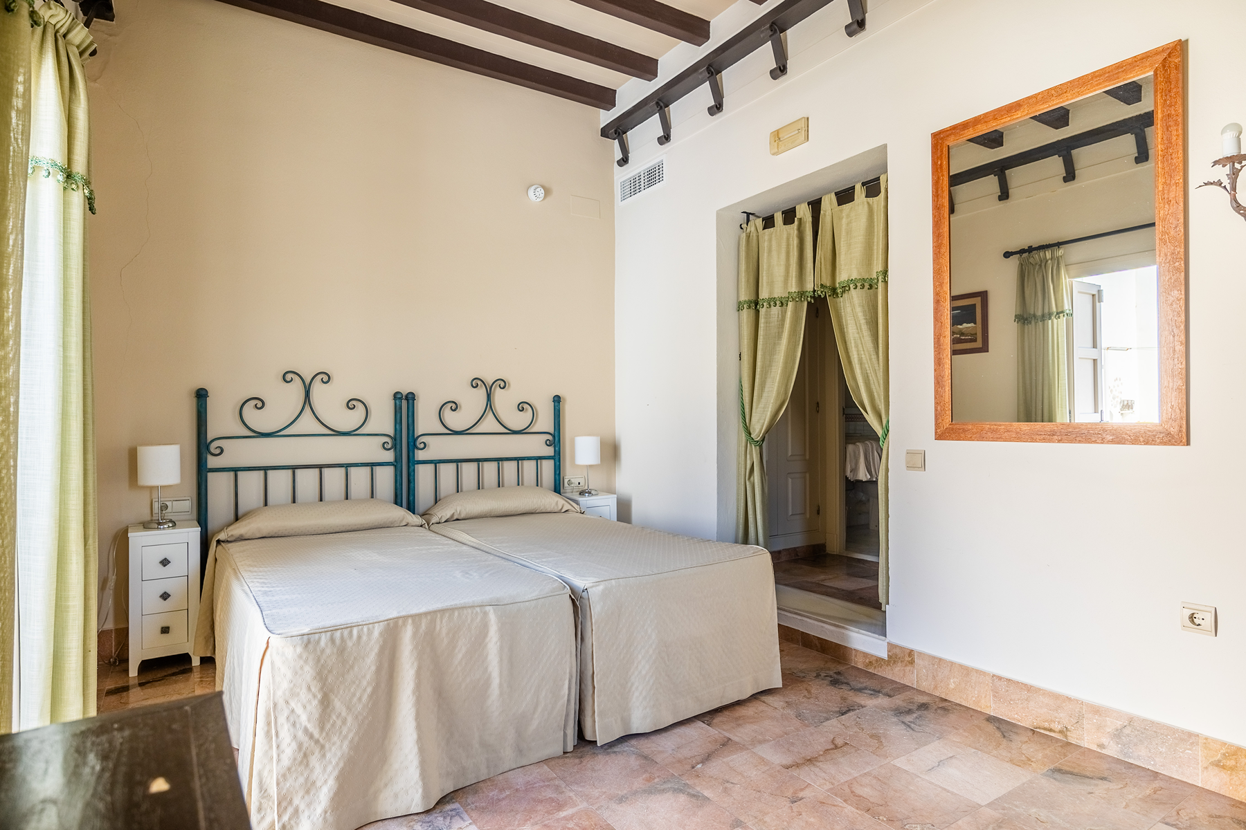  Charming hotel in the center of Rota near the beach - 物件實景