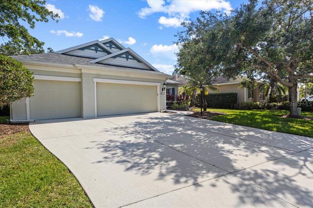 Parrish, Florida, 34219, United States, 3 Bedrooms Bedrooms, ,2 BathroomsBathrooms,Residential,For Sale,1804422