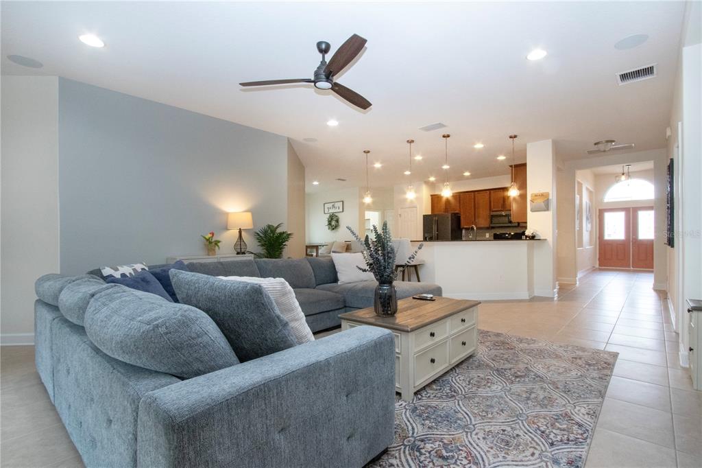 Bradenton, Florida, 34212, United States, 4 Bedrooms Bedrooms, ,3 BathroomsBathrooms,Residential,For Sale,1829585