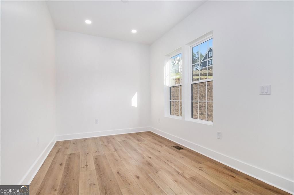 Dawsonville, Georgia, 30534, United States, 5 Bedrooms Bedrooms, ,7 BathroomsBathrooms,Residential,For Sale,1952234