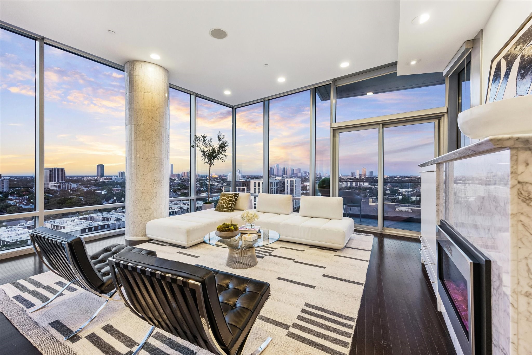 2727 Kirby Drive #13E - 物件實景