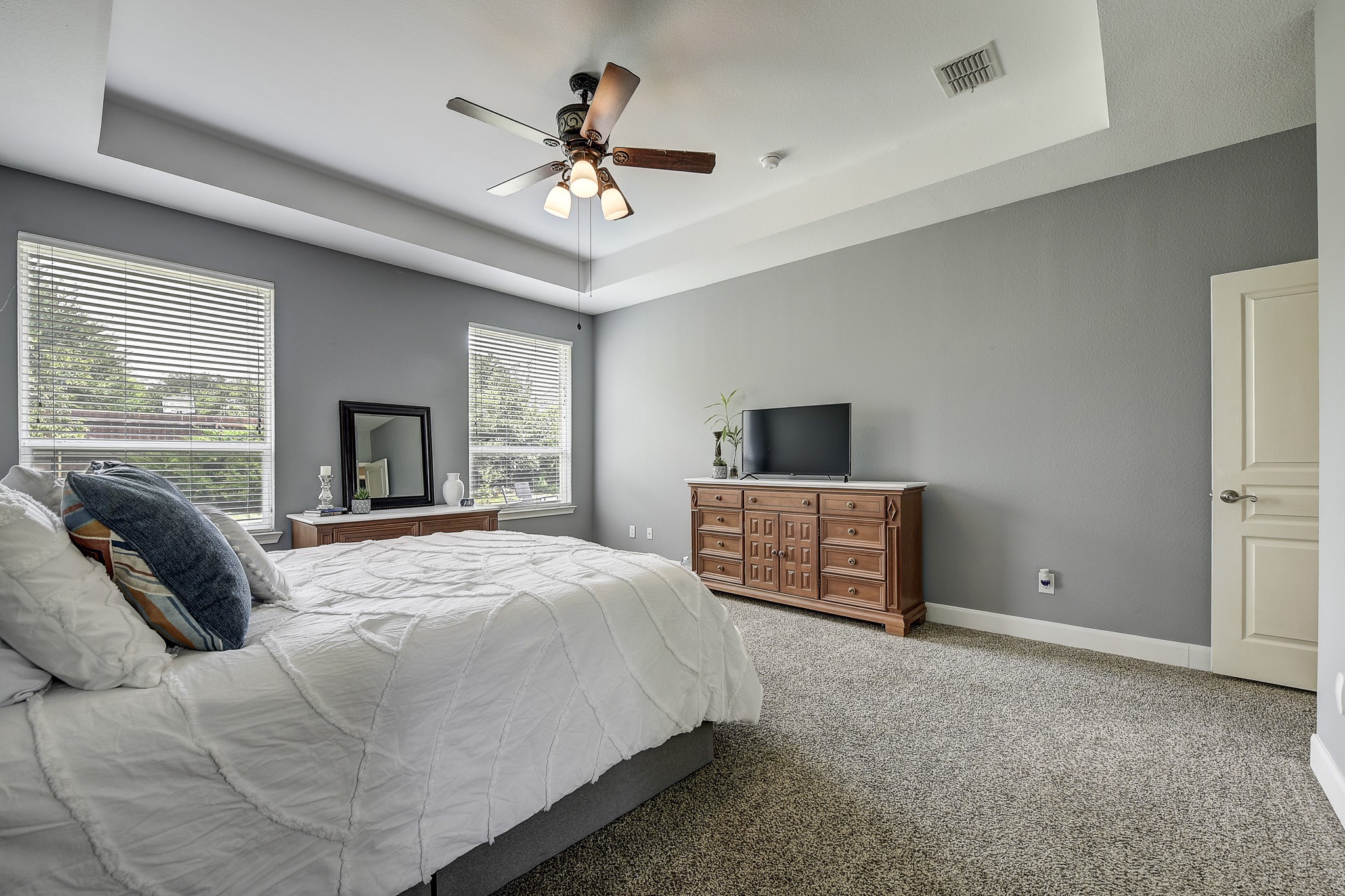 Little Elm, Texas, 75068, United States, 4 Bedrooms Bedrooms, ,4 BathroomsBathrooms,Residential,For Sale,1924720