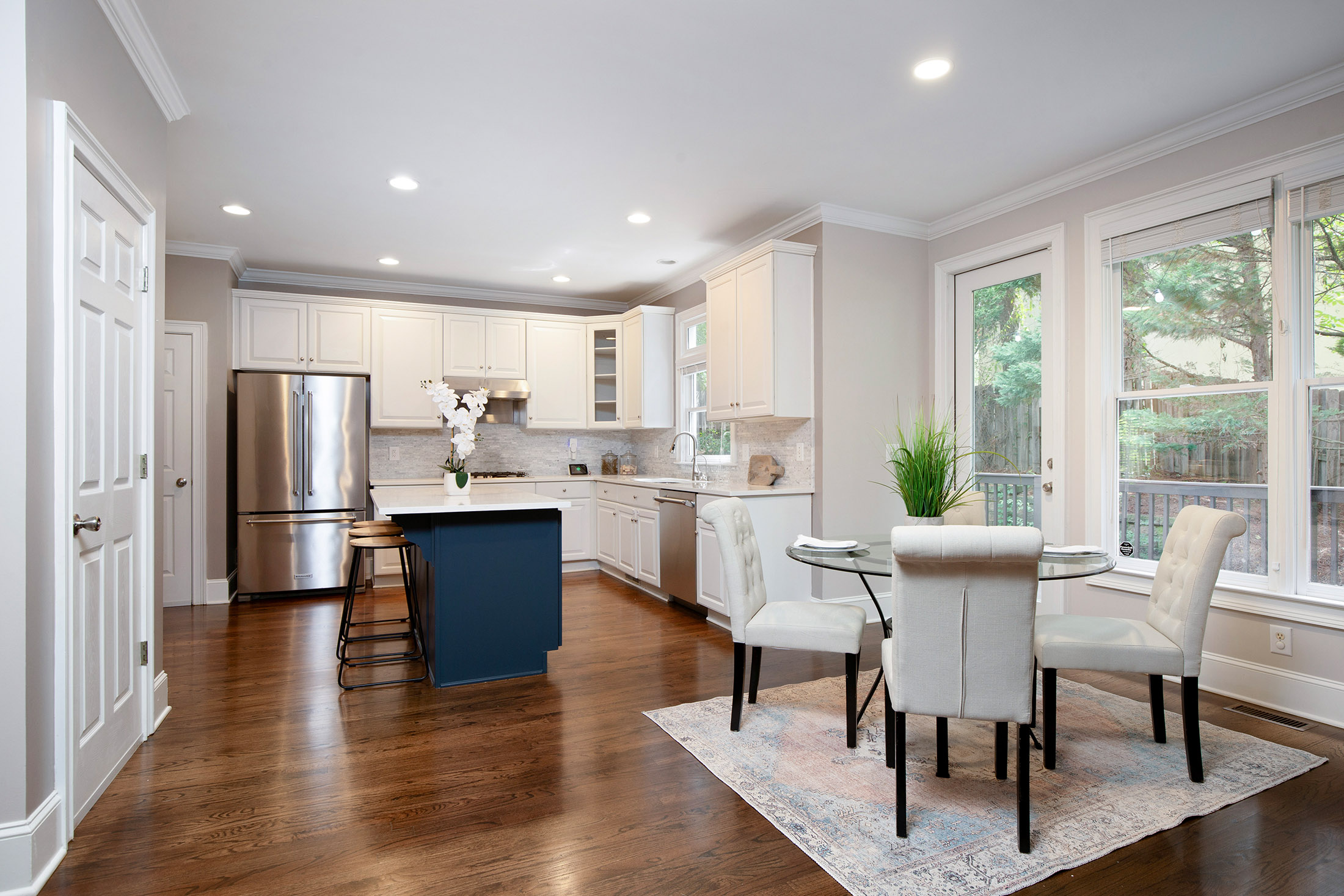  Recently Updated Four Bedroom Home in Gated Brookhaven Community - 物件實景