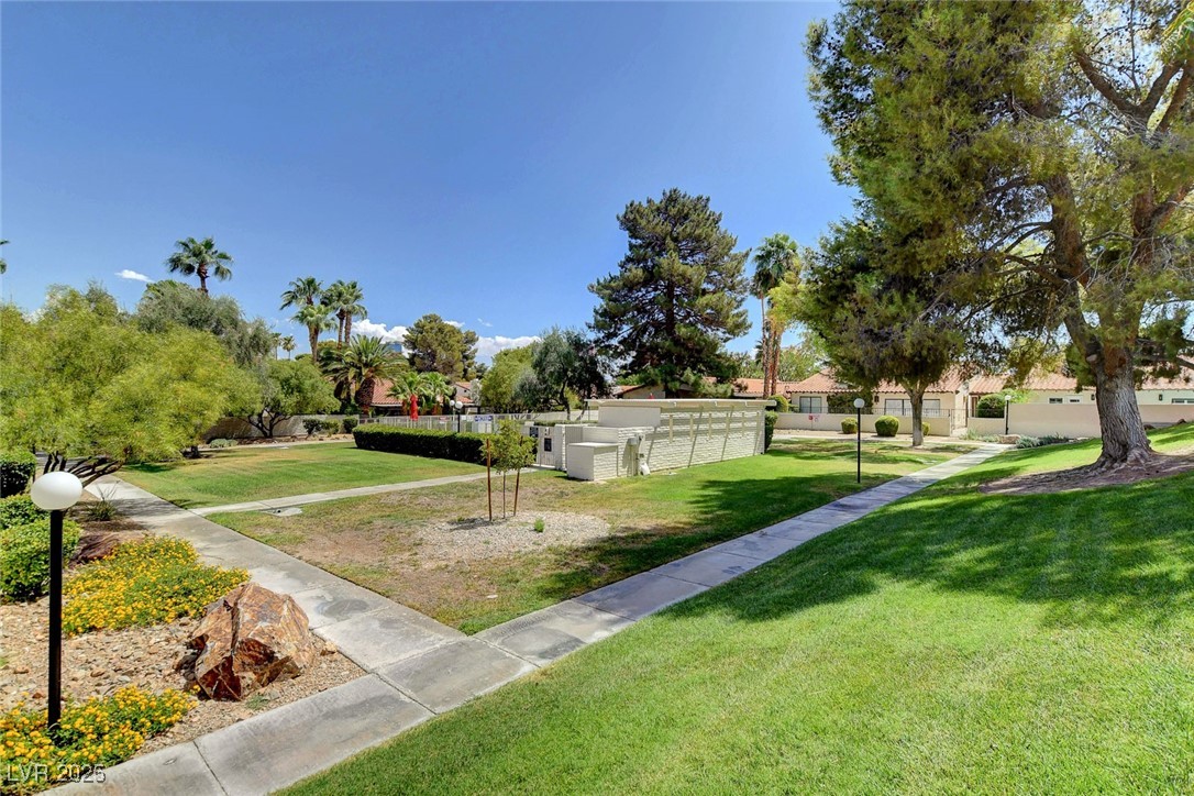 Las Vegas, Nevada, 89102, United States, 2 Bedrooms Bedrooms, ,2 BathroomsBathrooms,Residential,For Sale,2002910