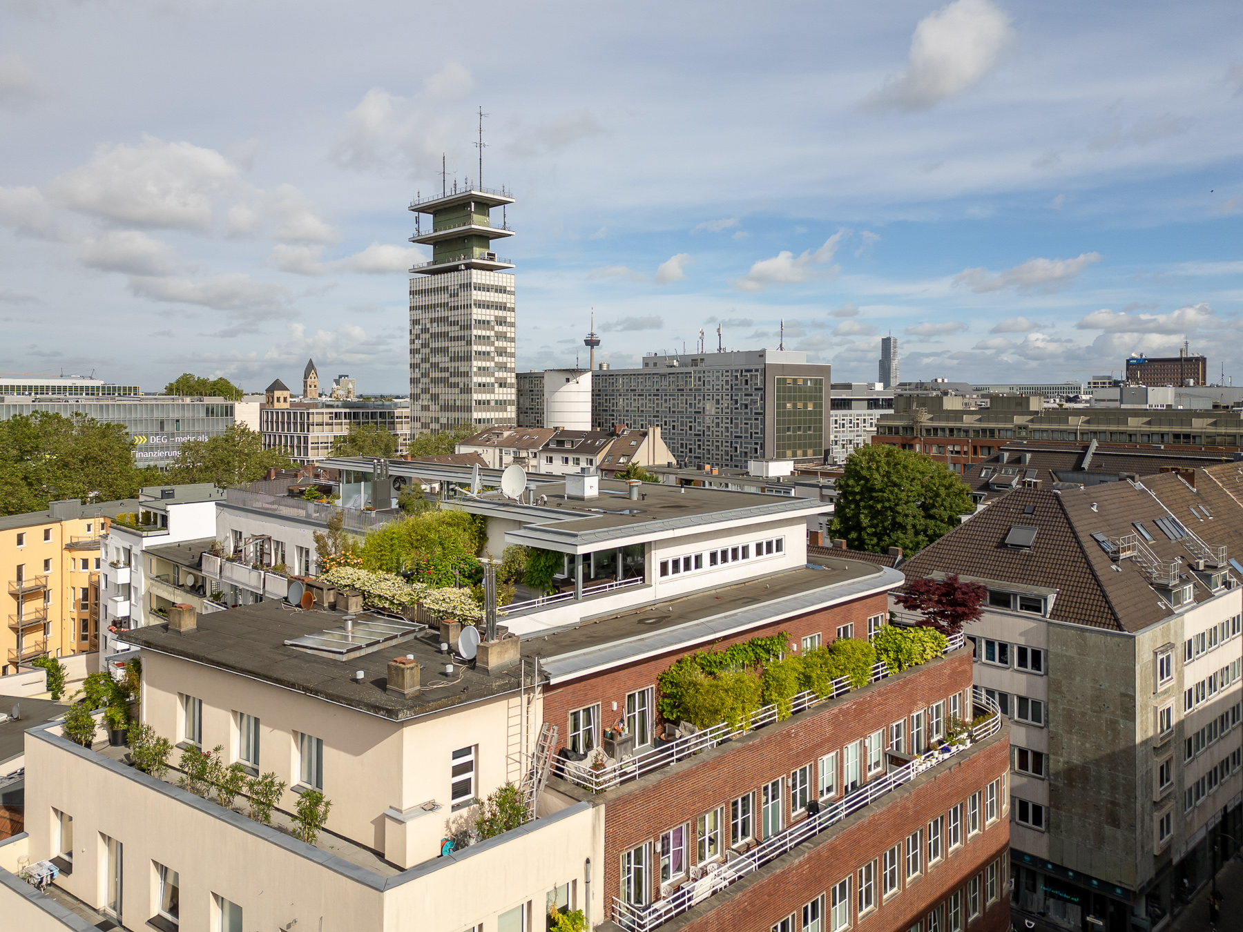  Penthouse Retreat Above the Rooftops of Cologne - 物件實景
