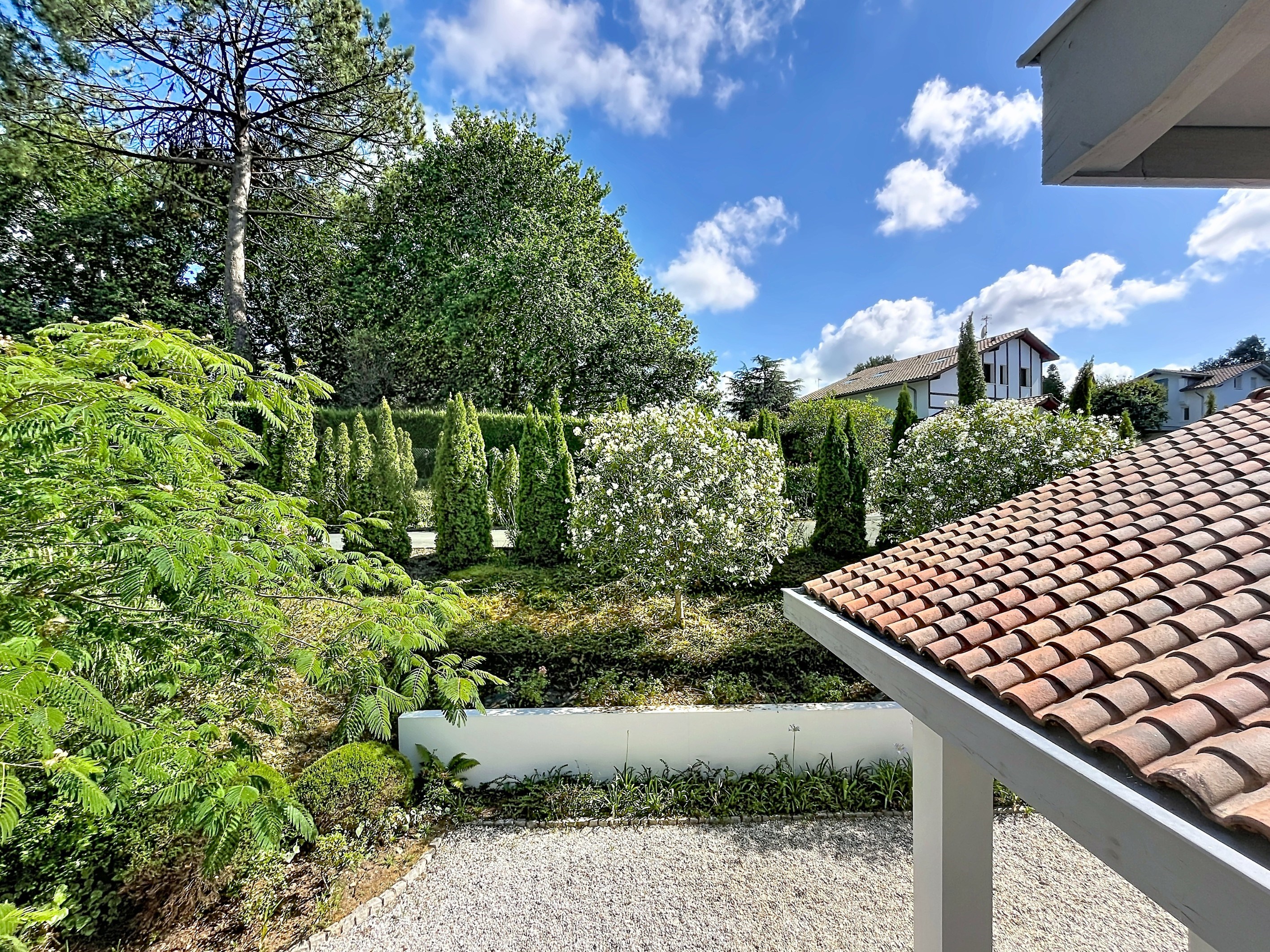  Contemporary home with swimming pool, in absolute tranquility in Arcangues - 物件實景