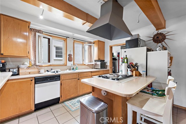 Newport Beach, California, 92661, United States, ,Residential,For Sale,1846297