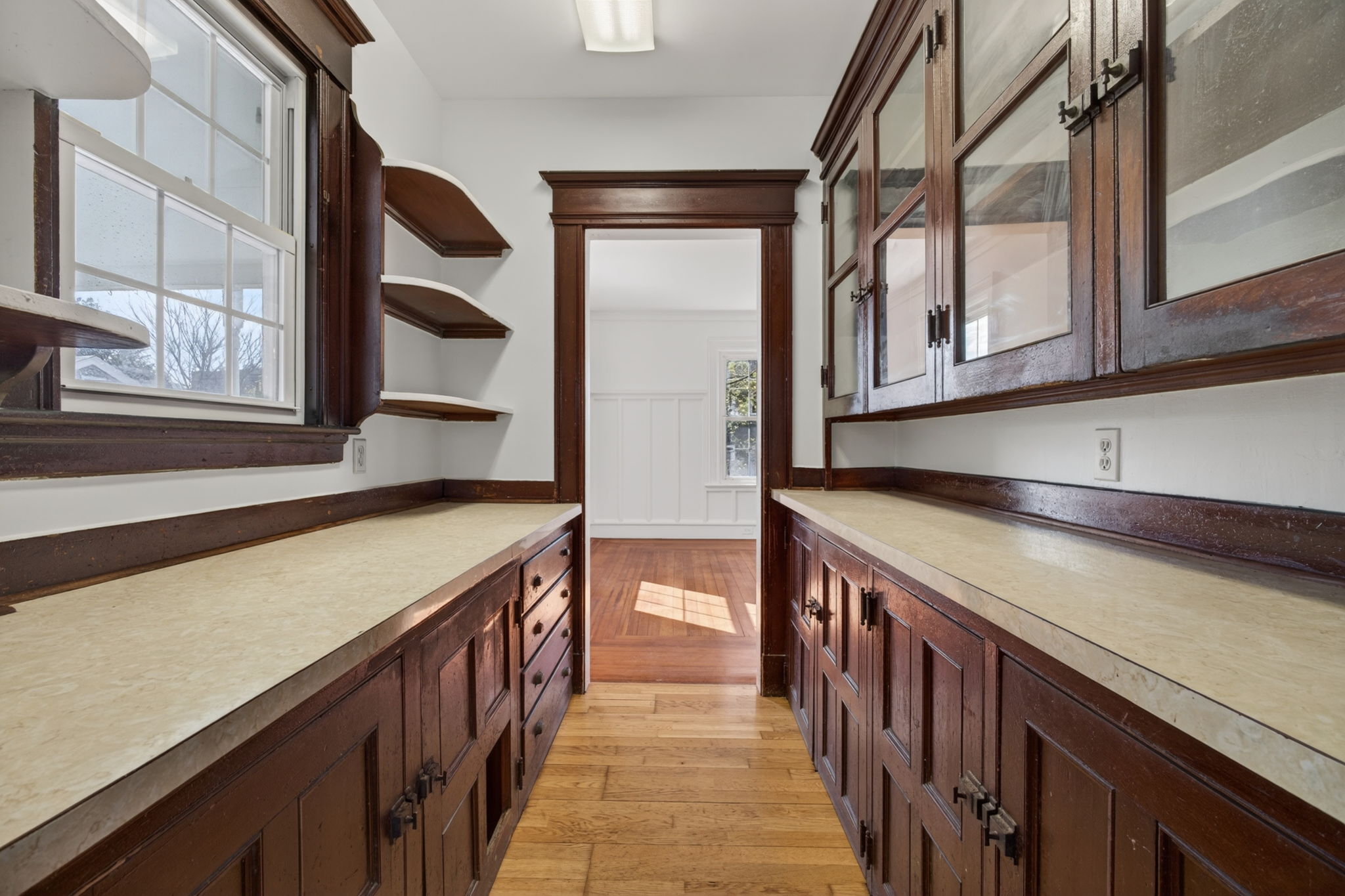  Stately and Timeless - 物件實景