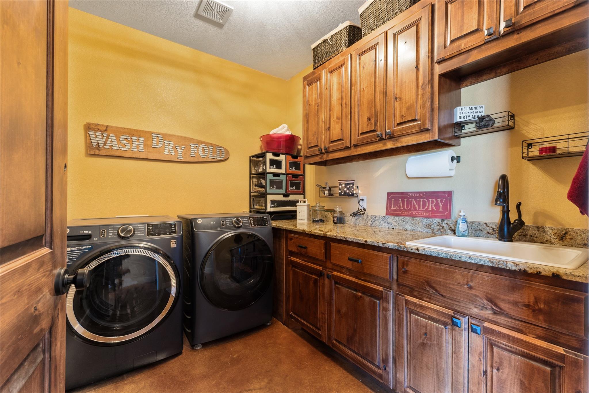 Decatur, Texas, 76234, United States, 3 Bedrooms Bedrooms, ,3 BathroomsBathrooms,Residential,For Sale,2005584