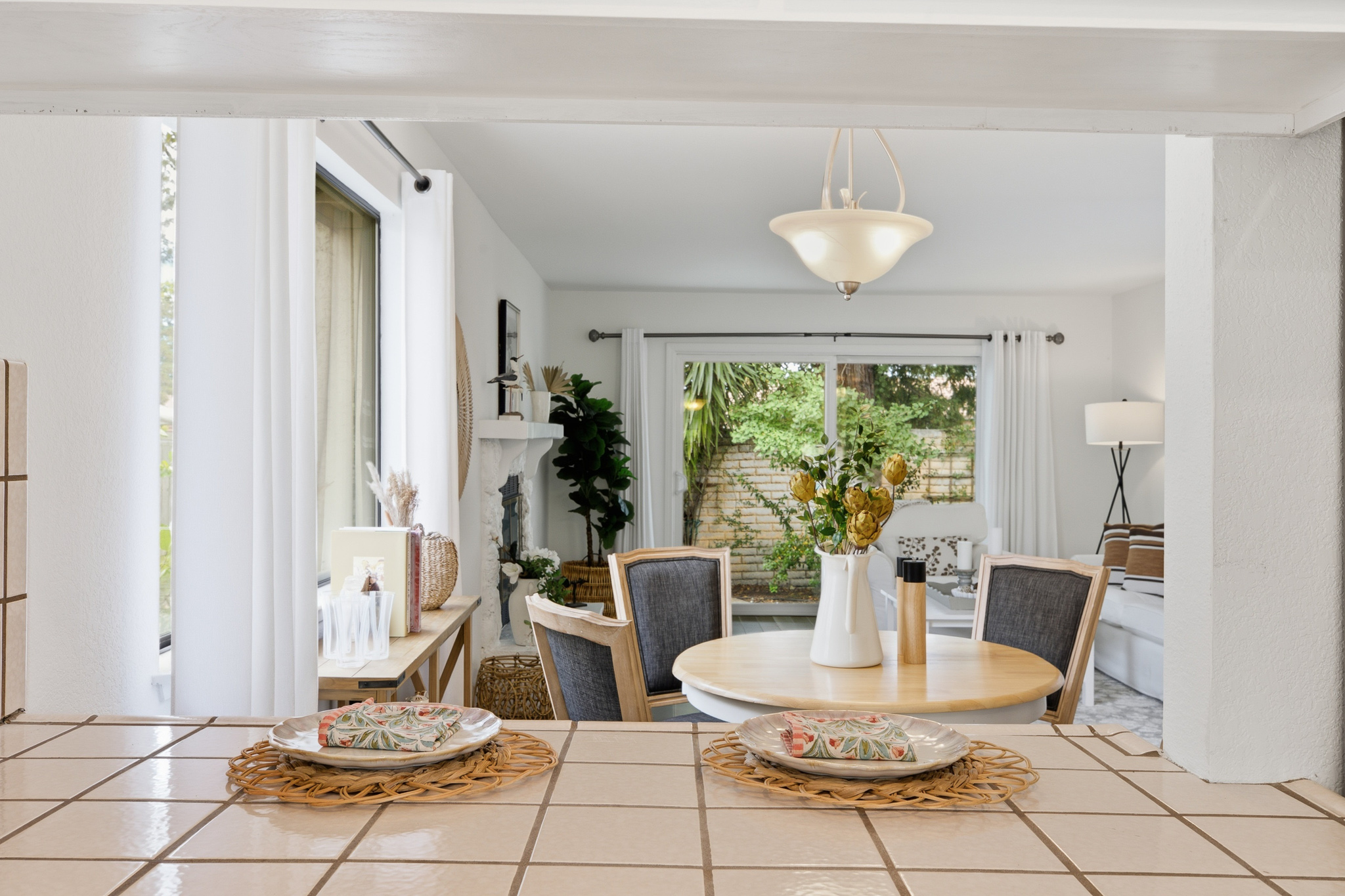  Comfortable Single Family Townhome in Wonderful Neighborhood - 物件實景
