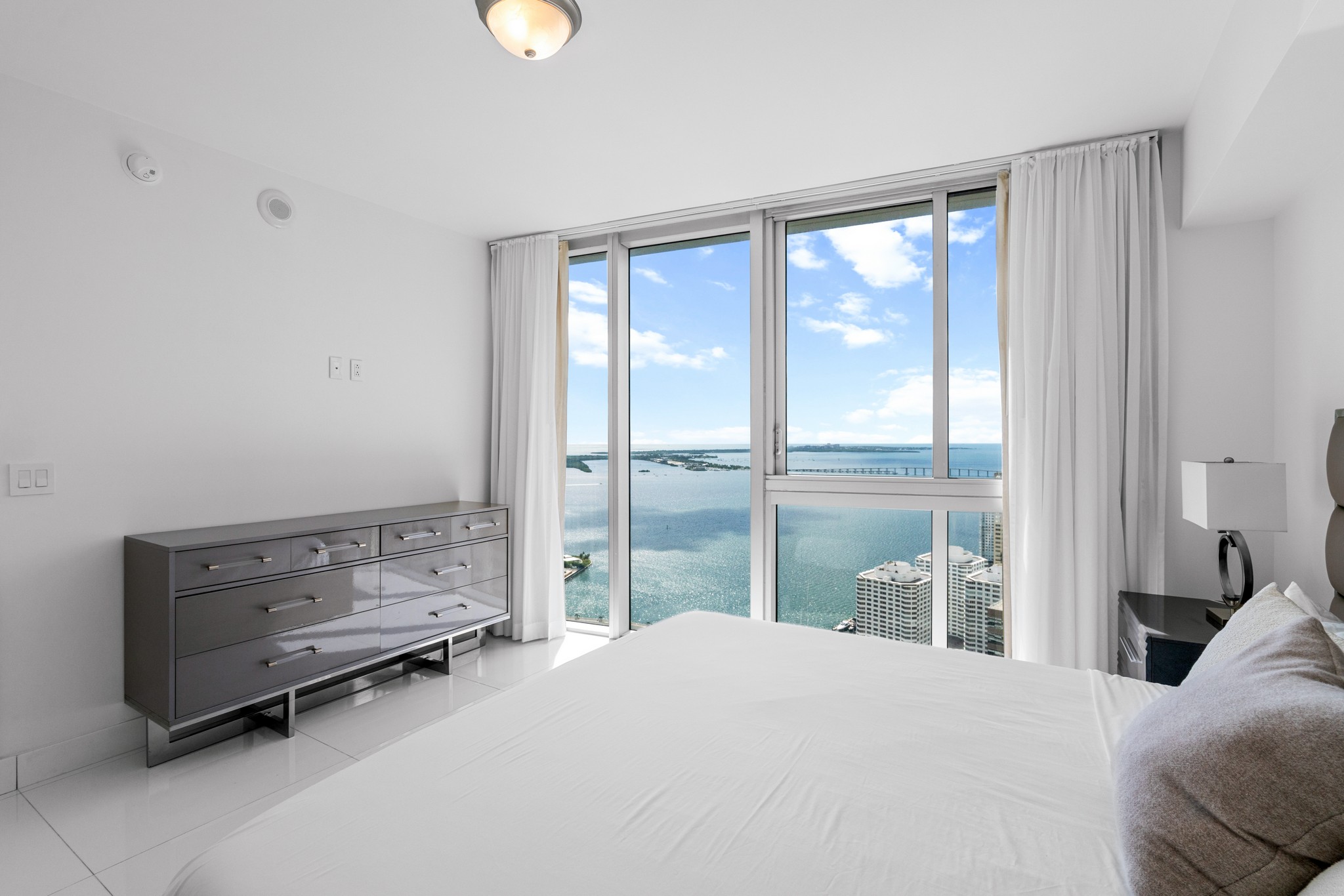  485 Brickell Ave, Miami, FL, 33131 - 物件實景