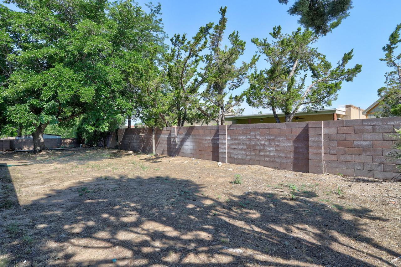 9601 Admiral Dewey Avenue NE, Albuquerque, New Mexico, 87111, United States, 4 Bedrooms Bedrooms, ,2 BathroomsBathrooms,Residential,For Sale,9601 Admiral Dewey Avenue NE,1589095