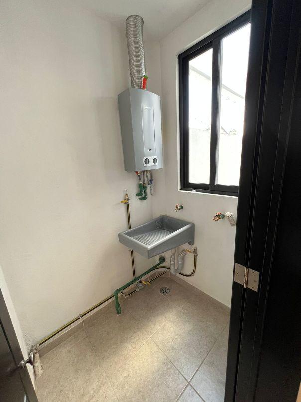 Antonio Plaza, Cuauhtémoc, Ciudad de México, 06880, Mexico, 3 Bedrooms Bedrooms, ,2 BathroomsBathrooms,Residential,For Sale,Antonio Plaza,1671883