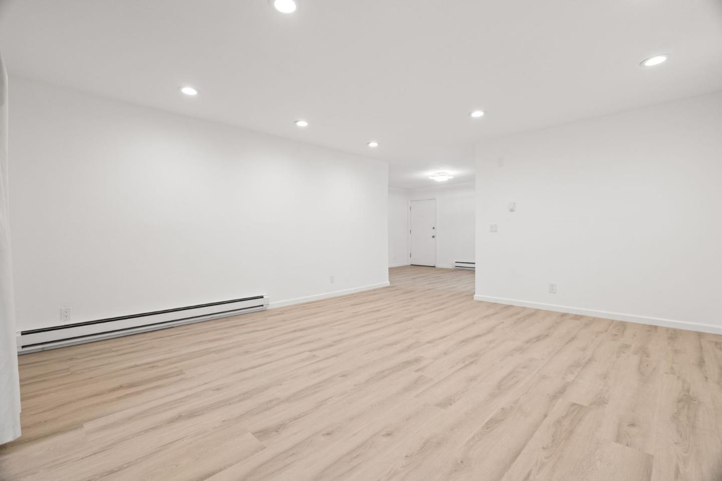 Mountain View, California, 94040, United States, 2 Bedrooms Bedrooms, ,2 BathroomsBathrooms,Residential,For Sale,1997525