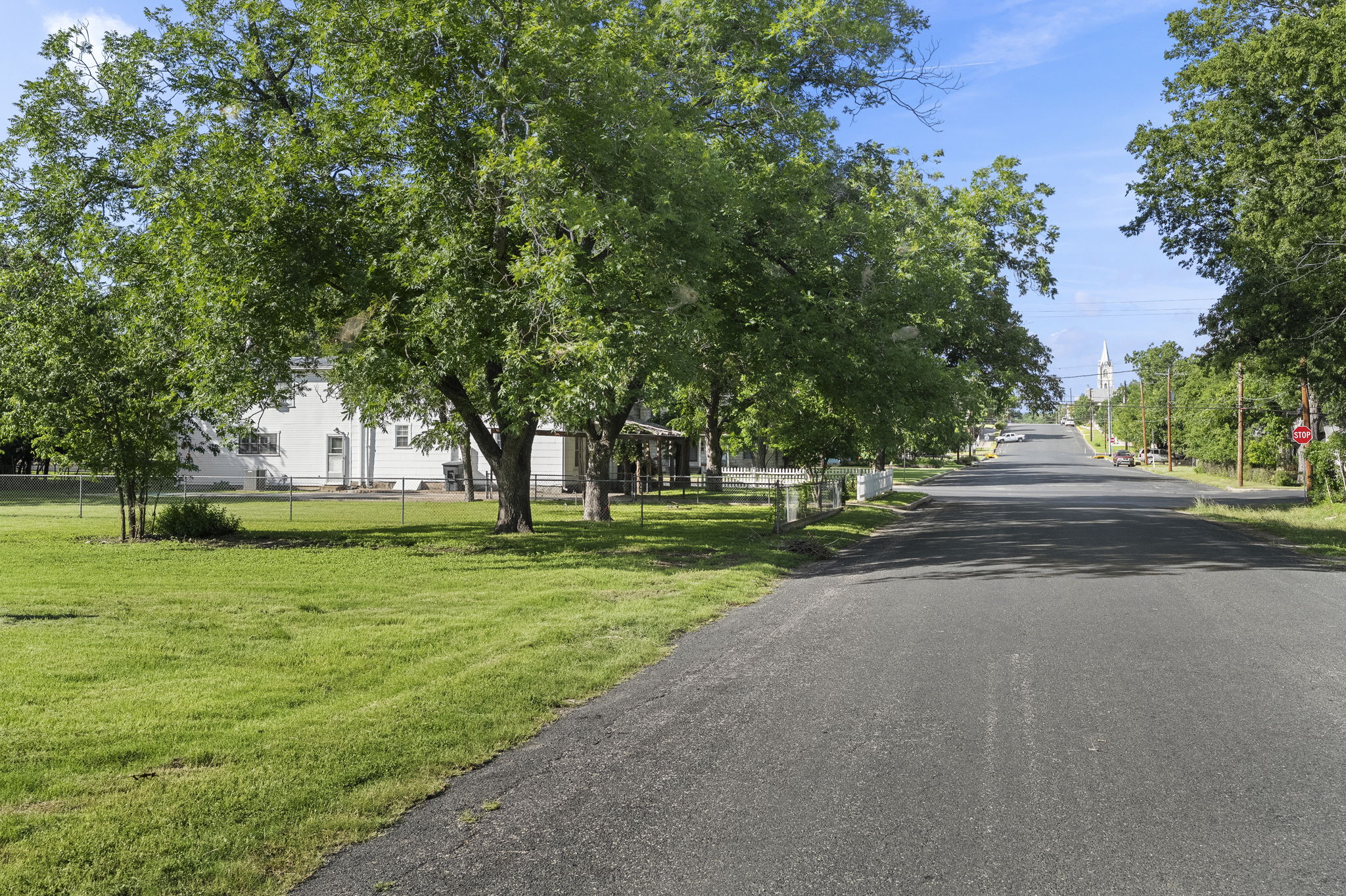  501 West Creek Street, Fredericksburg, TX 78624 - 物件實景