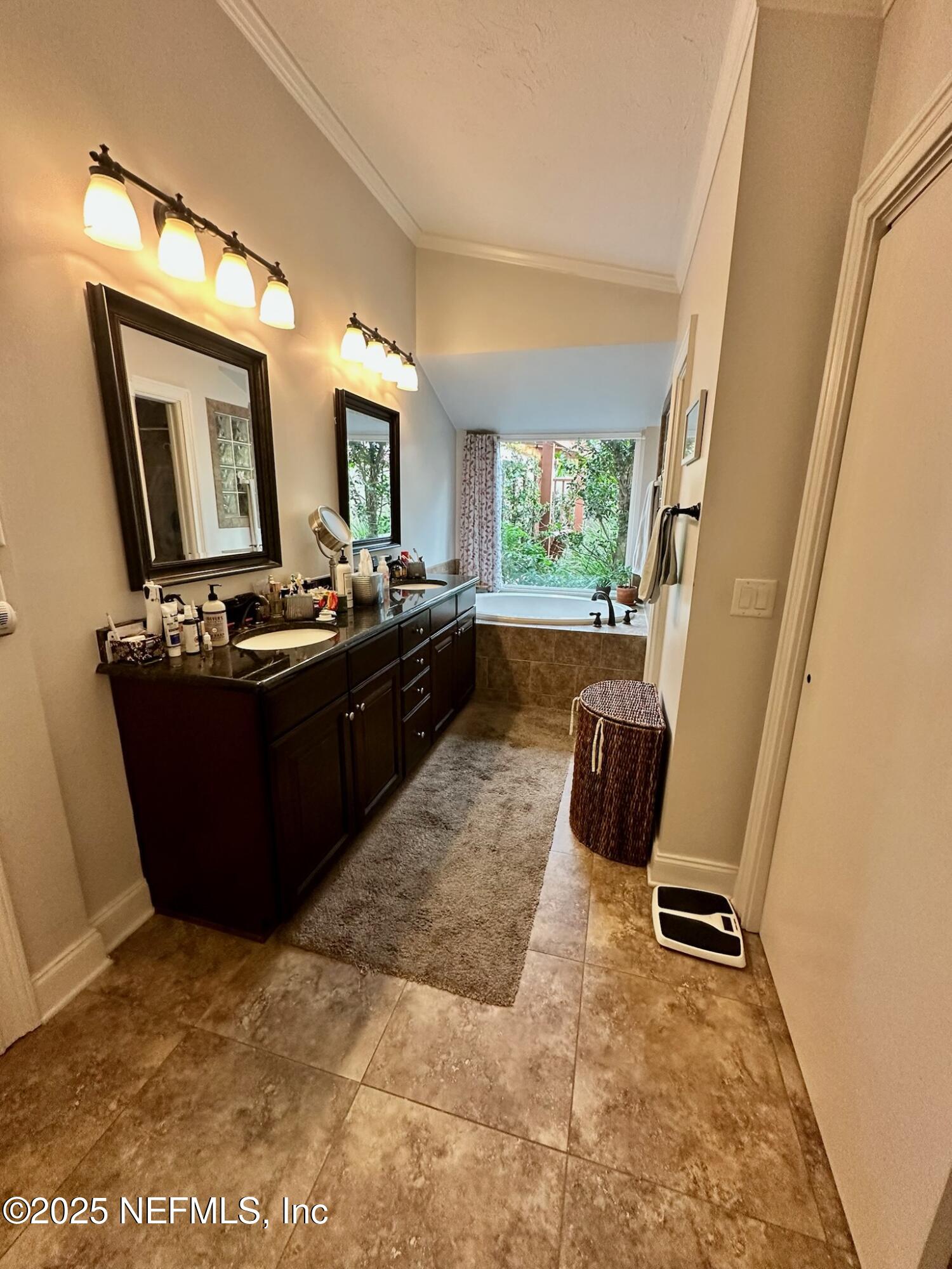 Jacksonville, Florida, 32217, United States, 3 Bedrooms Bedrooms, ,2 BathroomsBathrooms,Residential,For Sale,1839180