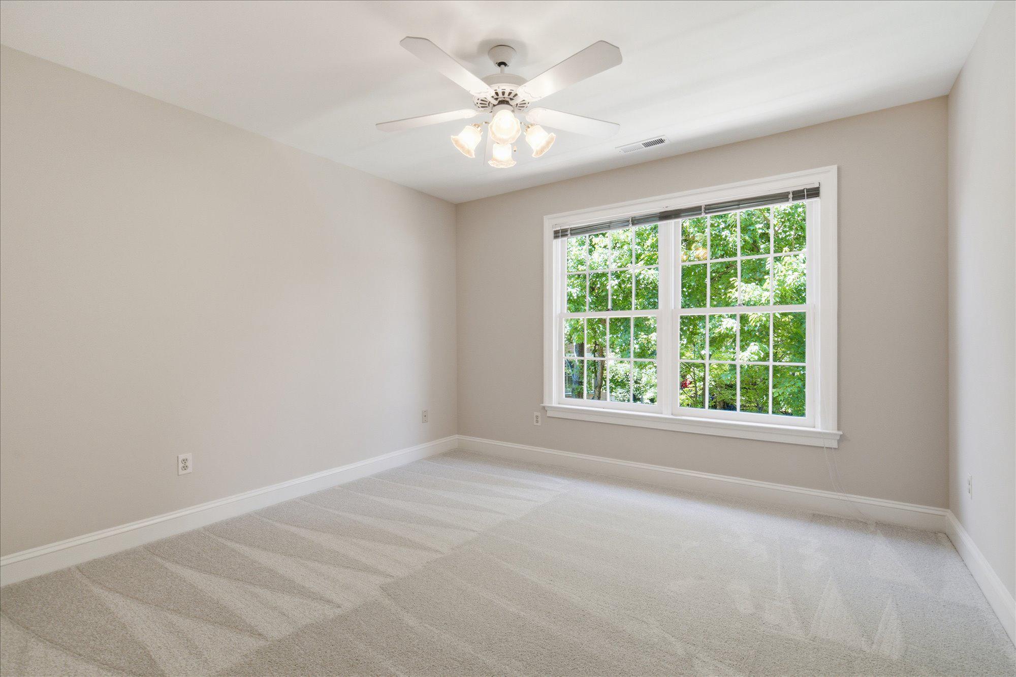  126 Gresham Place, Falls Church, VA, 22046 - 物件實景