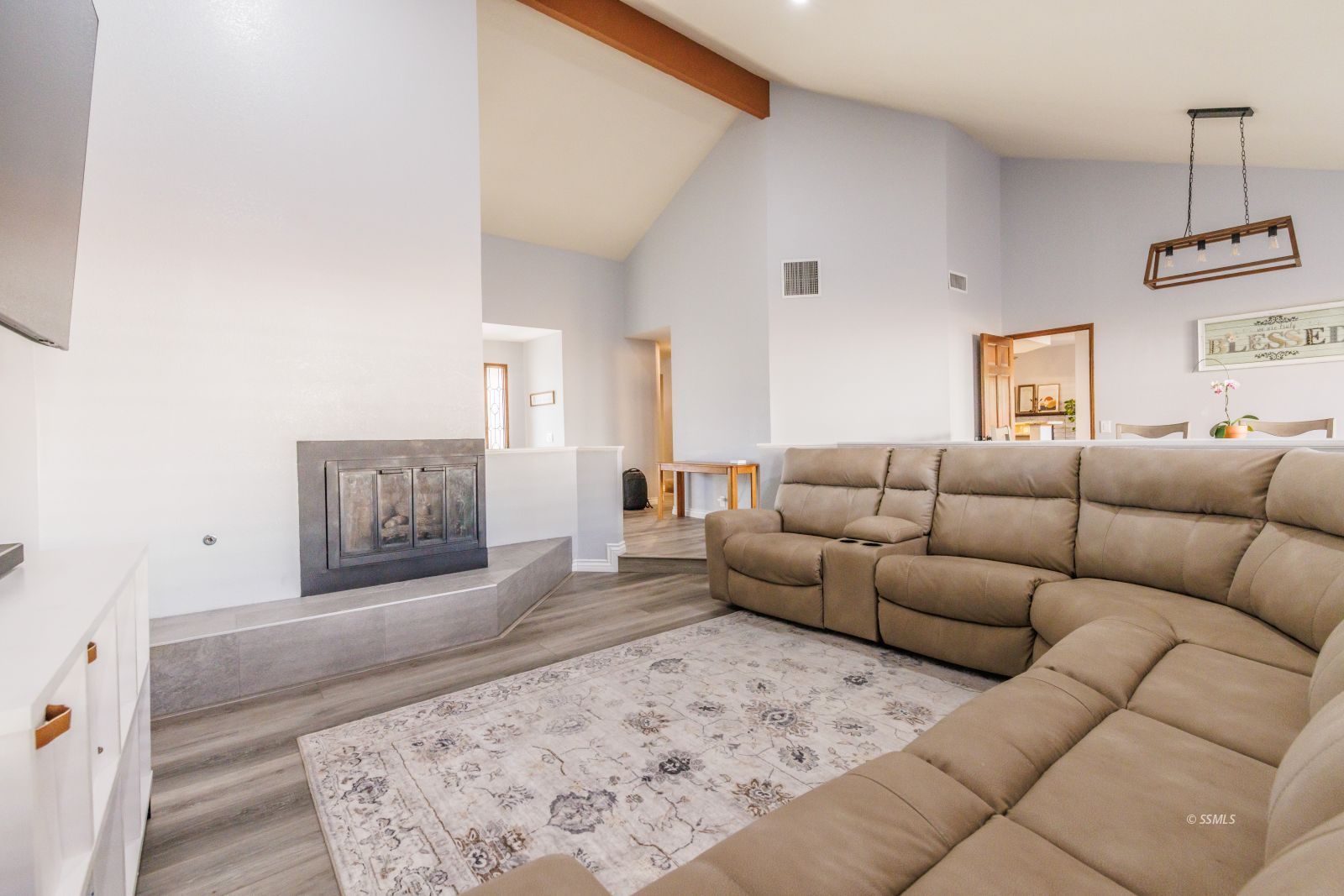 Ridgecrest, California, 93555, United States, 4 Bedrooms Bedrooms, ,3 BathroomsBathrooms,Residential,For Sale,1912187