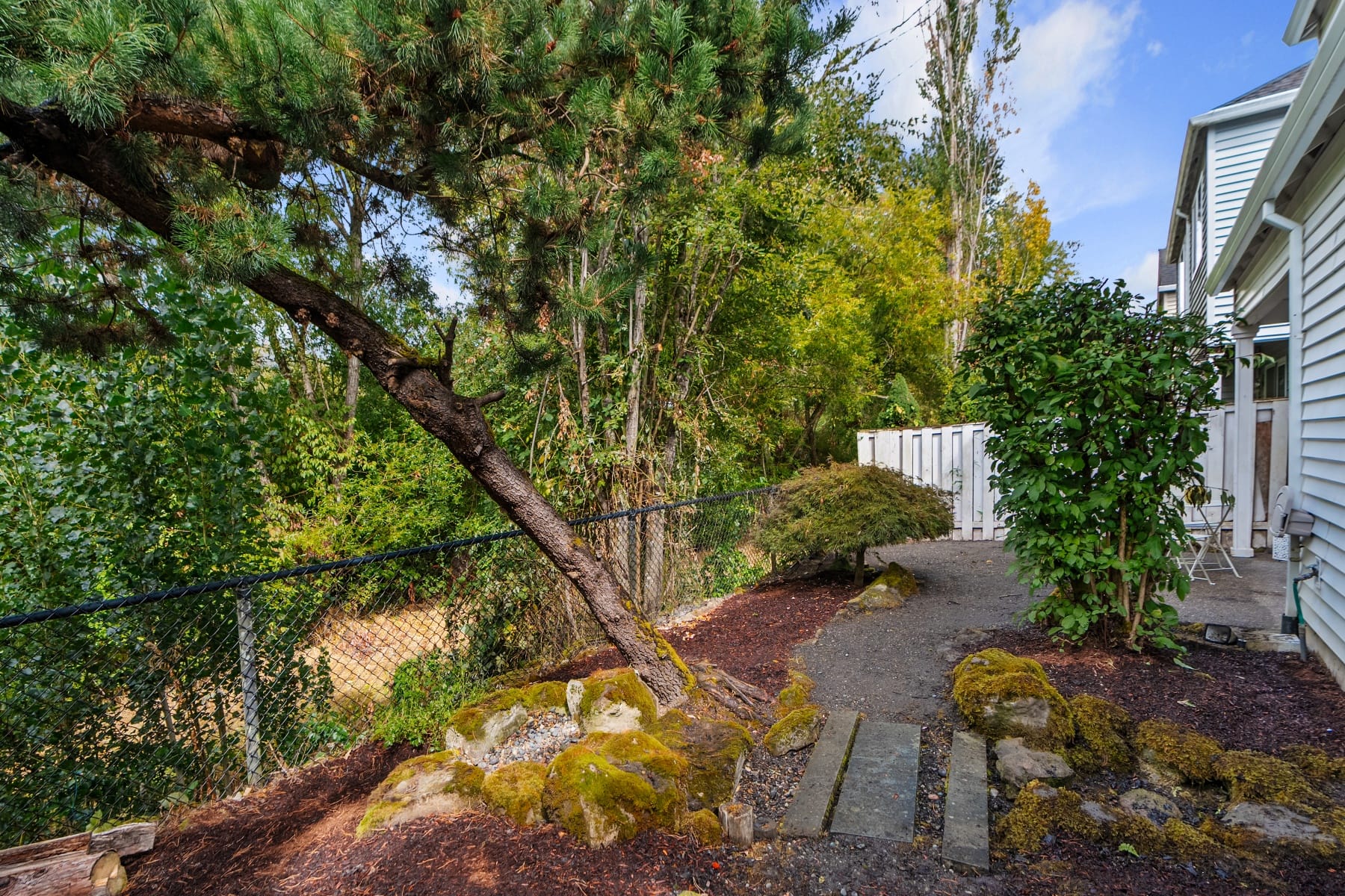  1277 NE KINNEY ST Hillsboro, OR 97124 - 物件實景